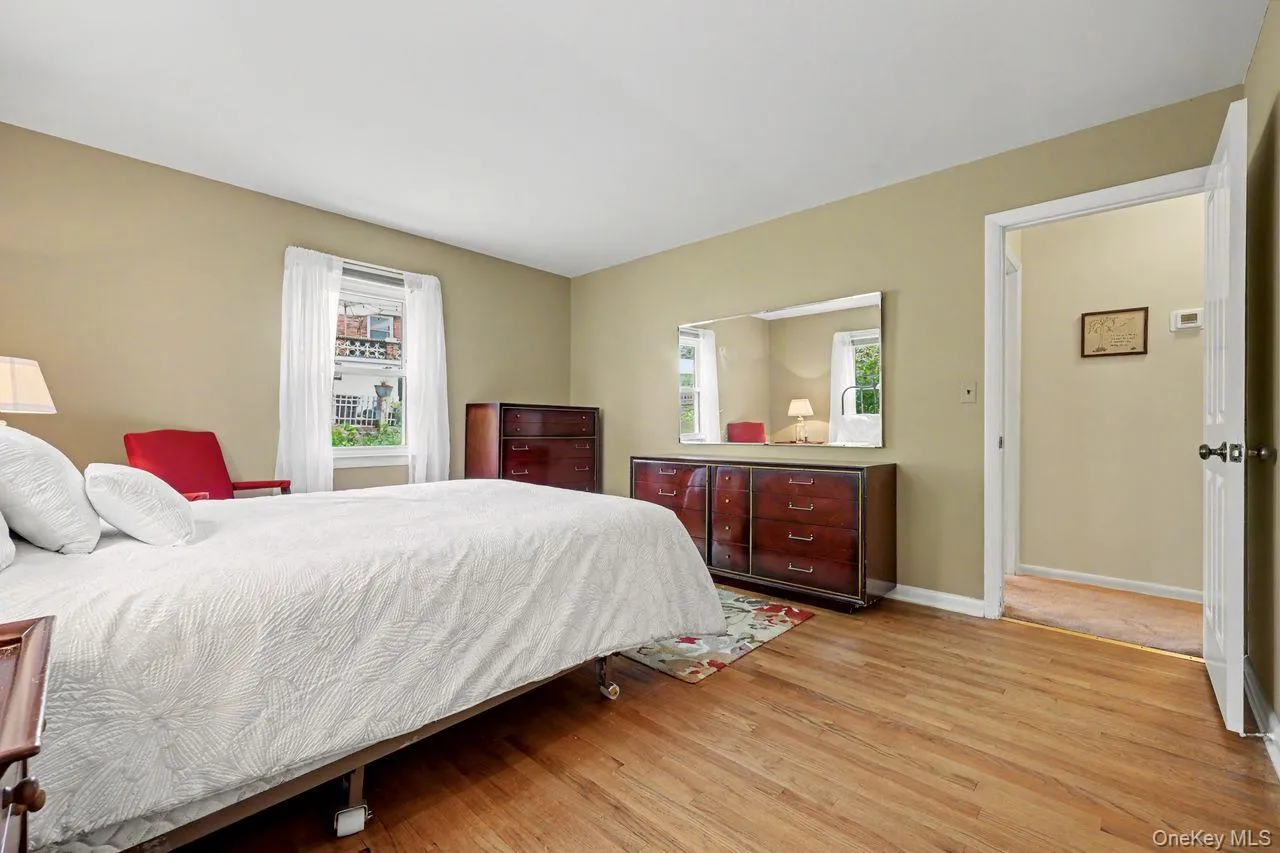 22 Manor Way, Southeast, NY, 2 Bedrooms Bedrooms, 5 Rooms Rooms,1 BathroomBathrooms,Residential,For Rent,Manor,0,1004031 22 Manor Way, Southeast, NY, 2 Bedrooms Bedrooms, 5 Rooms Rooms,1 BathroomBathrooms,Residential,For Rent,Manor,0,1004031
