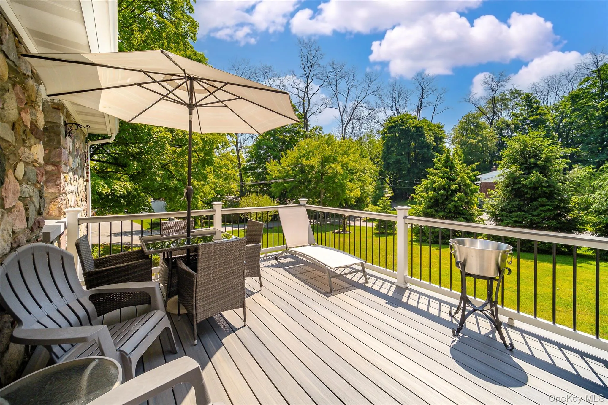 15 Maple Road, Woodbury, NY, 3 Bedrooms Bedrooms, 8 Rooms Rooms,1 BathroomBathrooms,Residential,For Rent,Maple,0,1004032 15 Maple Road, Woodbury, NY, 3 Bedrooms Bedrooms, 8 Rooms Rooms,1 BathroomBathrooms,Residential,For Rent,Maple,0,1004032