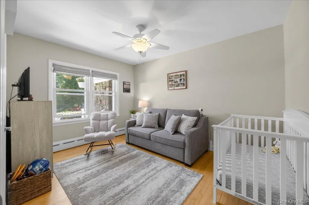 15 Maple Road, Woodbury, NY, 3 Bedrooms Bedrooms, 8 Rooms Rooms,1 BathroomBathrooms,Residential,For Rent,Maple,0,1004032 15 Maple Road, Woodbury, NY, 3 Bedrooms Bedrooms, 8 Rooms Rooms,1 BathroomBathrooms,Residential,For Rent,Maple,0,1004032