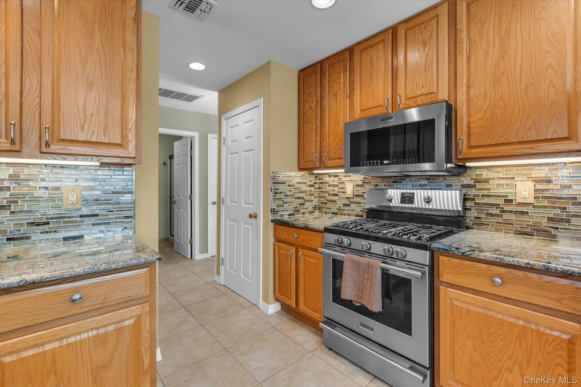Newer appliances. Spacious pantry. Ample cabinet space. Newer appliances. Spacious pantry. Ample cabinet space.