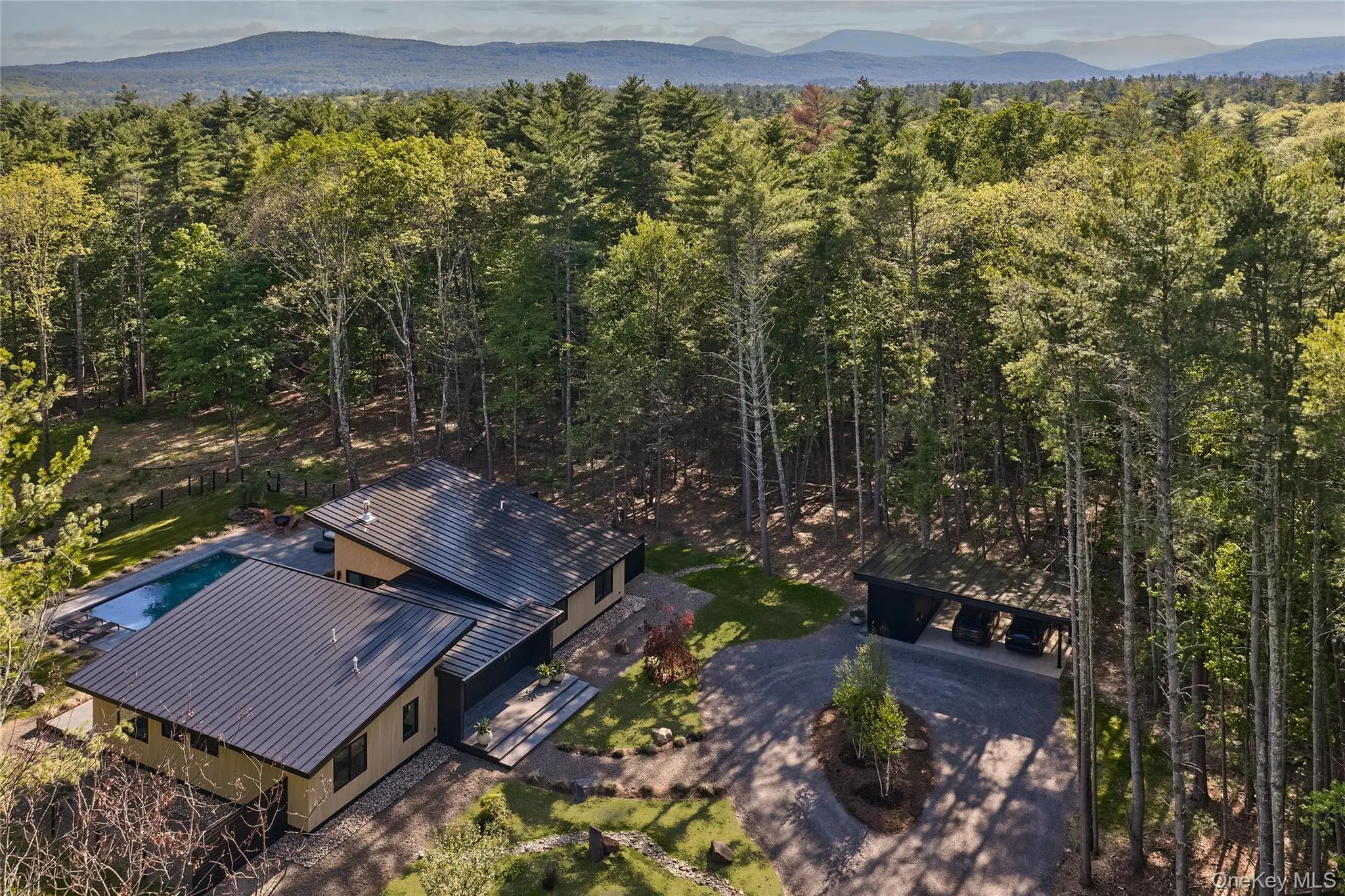 2 Stonecreek Road, Woodstock, NY, 4 Bedrooms Bedrooms, 12 Rooms Rooms,3 BathroomsBathrooms,Residential,For Rent,Stonecreek,0,1004041 2 Stonecreek Road, Woodstock, NY, 4 Bedrooms Bedrooms, 12 Rooms Rooms,3 BathroomsBathrooms,Residential,For Rent,Stonecreek,0,1004041