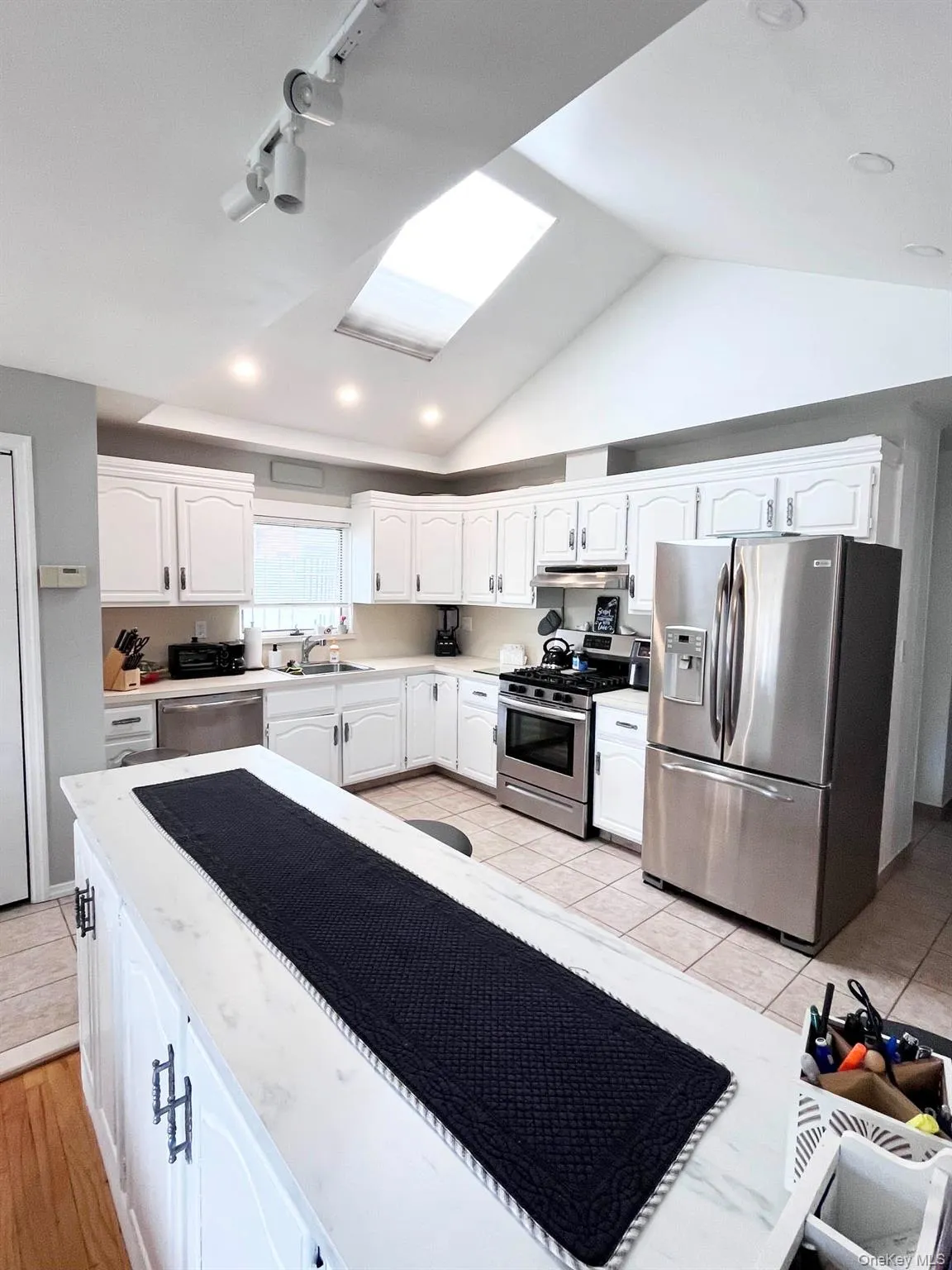 36 2nd Avenue, Hempstead, NY, 4 Bedrooms Bedrooms, 7 Rooms Rooms,2 BathroomsBathrooms,Residential,For Rent,2nd,0,1004050 36 2nd Avenue, Hempstead, NY, 4 Bedrooms Bedrooms, 7 Rooms Rooms,2 BathroomsBathrooms,Residential,For Rent,2nd,0,1004050