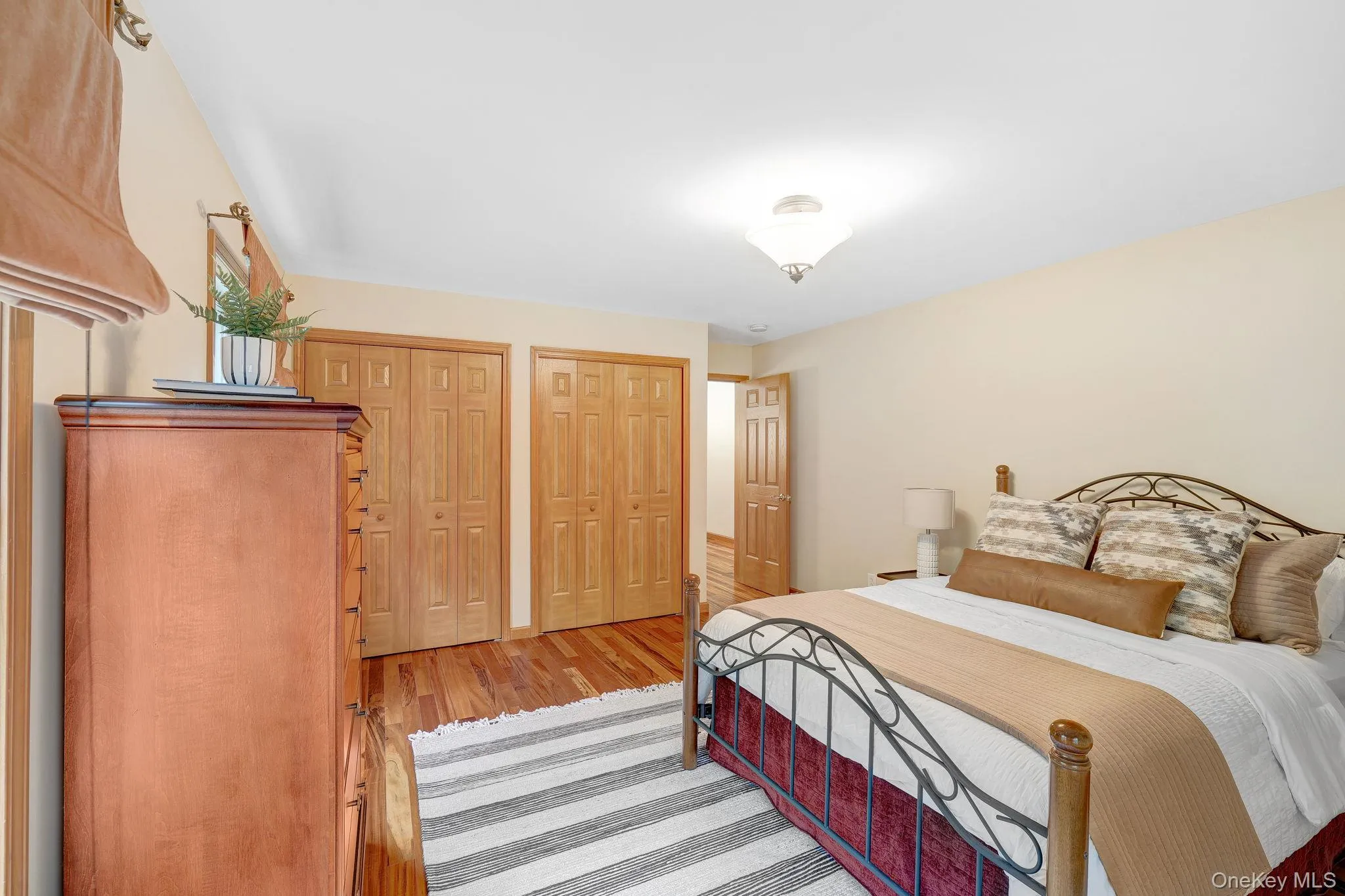 30 Whitney Drive, Woodstock, NY, 3 Bedrooms Bedrooms, 9 Rooms Rooms,2 BathroomsBathrooms,Residential,For Rent,Whitney,0,1004054 30 Whitney Drive, Woodstock, NY, 3 Bedrooms Bedrooms, 9 Rooms Rooms,2 BathroomsBathrooms,Residential,For Rent,Whitney,0,1004054