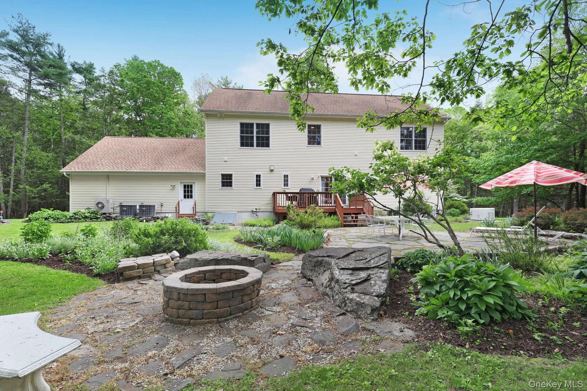 30 Whitney Drive, Woodstock, NY, 3 Bedrooms Bedrooms, 9 Rooms Rooms,2 BathroomsBathrooms,Residential,For Rent,Whitney,0,1004054 30 Whitney Drive, Woodstock, NY, 3 Bedrooms Bedrooms, 9 Rooms Rooms,2 BathroomsBathrooms,Residential,For Rent,Whitney,0,1004054