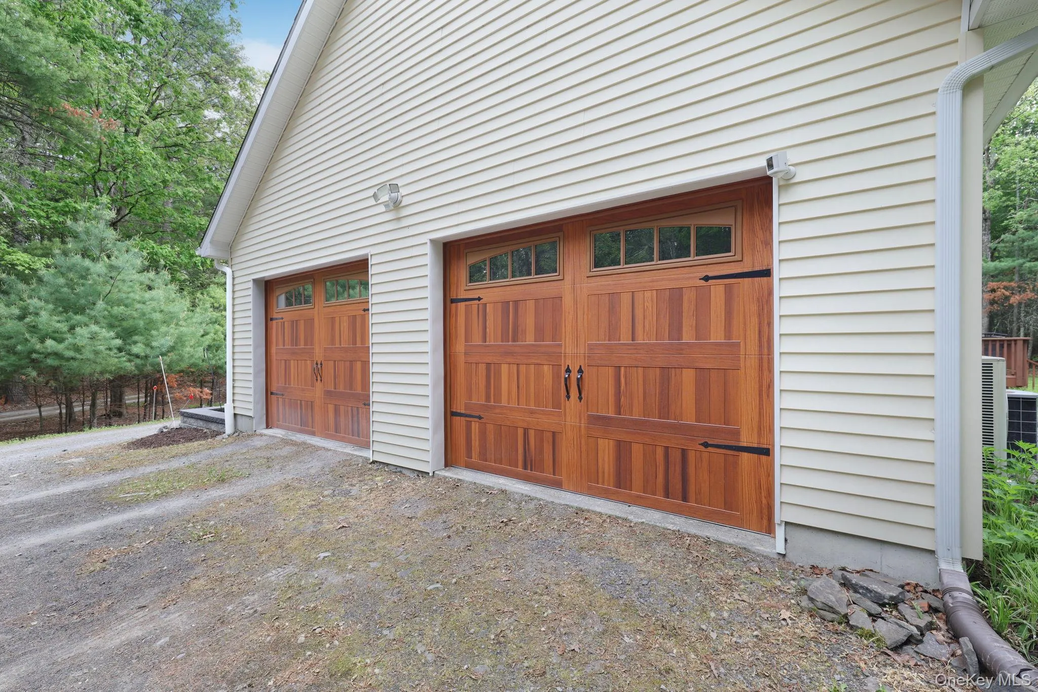 30 Whitney Drive, Woodstock, NY, 3 Bedrooms Bedrooms, 9 Rooms Rooms,2 BathroomsBathrooms,Residential,For Rent,Whitney,0,1004054 30 Whitney Drive, Woodstock, NY, 3 Bedrooms Bedrooms, 9 Rooms Rooms,2 BathroomsBathrooms,Residential,For Rent,Whitney,0,1004054