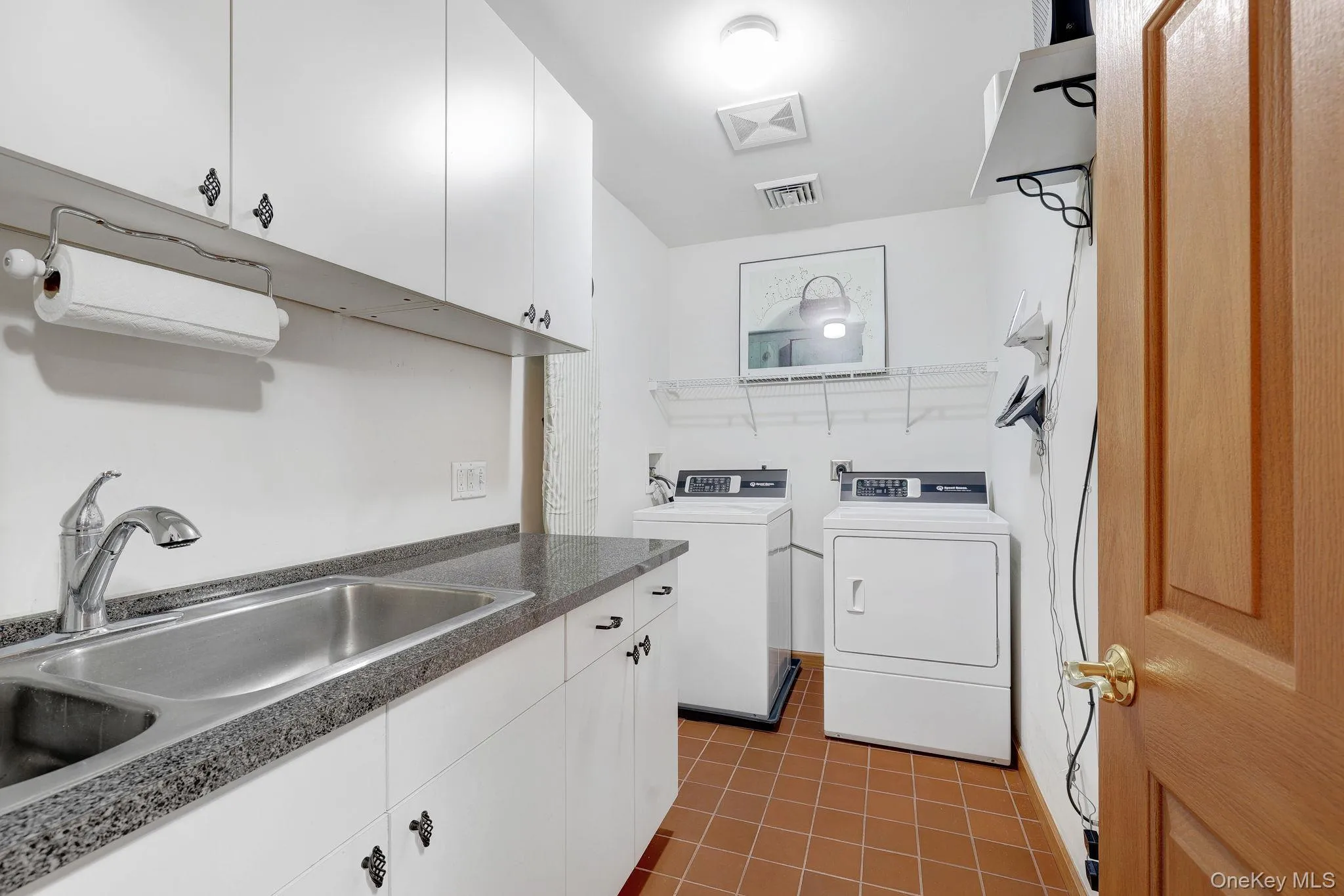 30 Whitney Drive, Woodstock, NY, 3 Bedrooms Bedrooms, 9 Rooms Rooms,2 BathroomsBathrooms,Residential,For Rent,Whitney,0,1004054 30 Whitney Drive, Woodstock, NY, 3 Bedrooms Bedrooms, 9 Rooms Rooms,2 BathroomsBathrooms,Residential,For Rent,Whitney,0,1004054