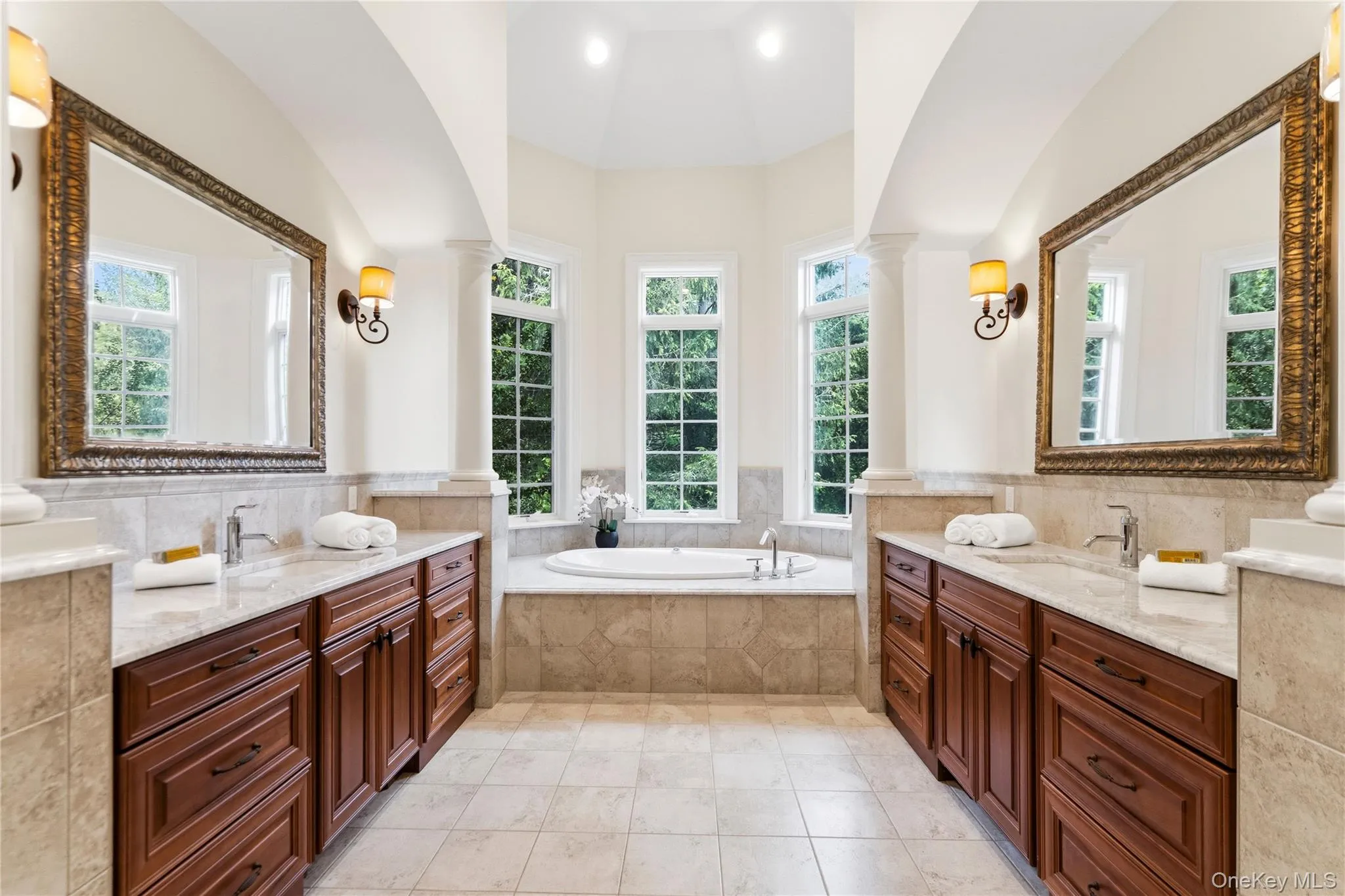 1960 Midlane, Oyster Bay, NY, 4 Bedrooms Bedrooms, 11 Rooms Rooms,3 BathroomsBathrooms,Residential,For Rent,Midlane,0,1004056 1960 Midlane, Oyster Bay, NY, 4 Bedrooms Bedrooms, 11 Rooms Rooms,3 BathroomsBathrooms,Residential,For Rent,Midlane,0,1004056