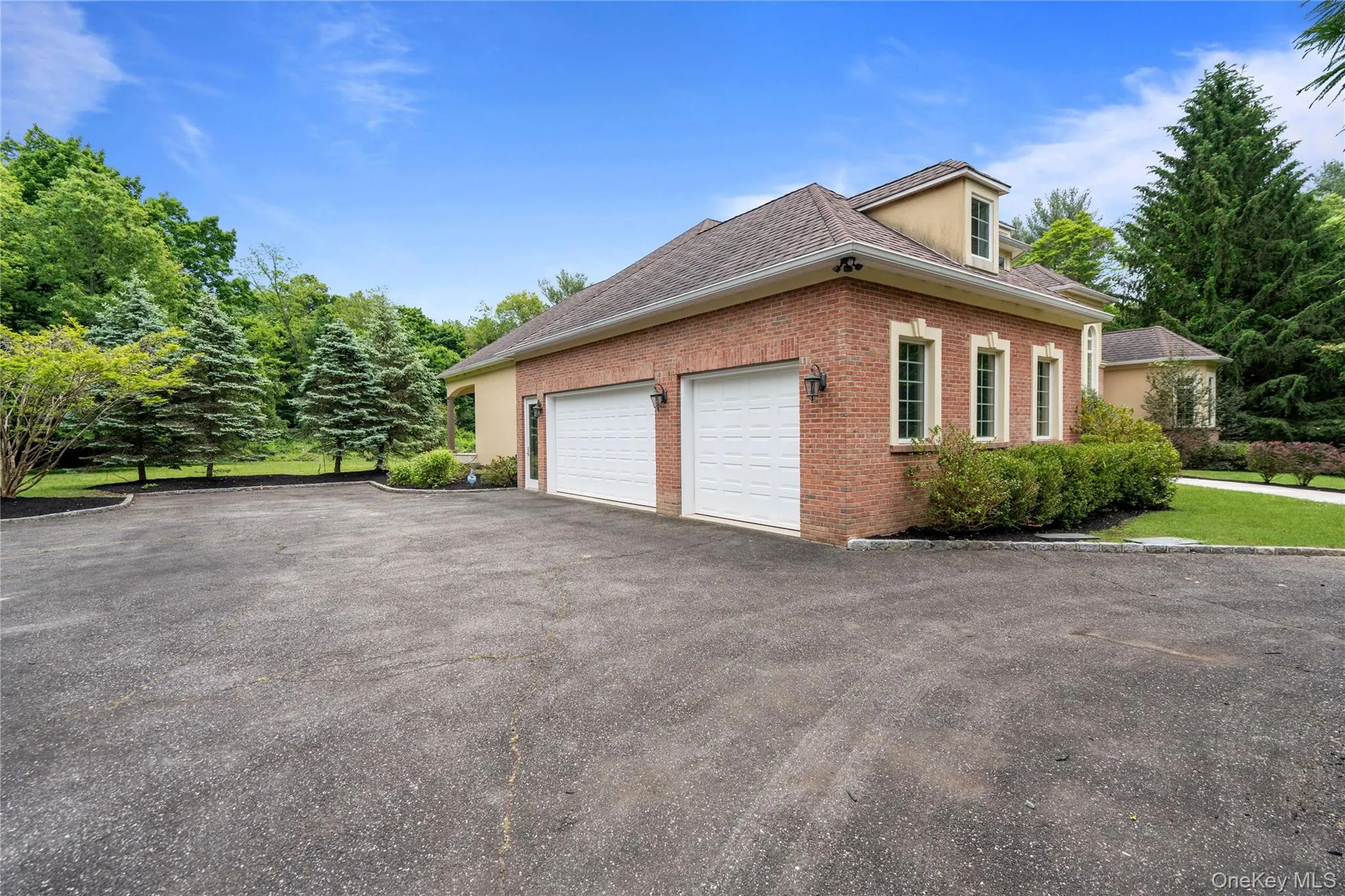 1960 Midlane, Oyster Bay, NY, 4 Bedrooms Bedrooms, 11 Rooms Rooms,3 BathroomsBathrooms,Residential,For Rent,Midlane,0,1004056 1960 Midlane, Oyster Bay, NY, 4 Bedrooms Bedrooms, 11 Rooms Rooms,3 BathroomsBathrooms,Residential,For Rent,Midlane,0,1004056
