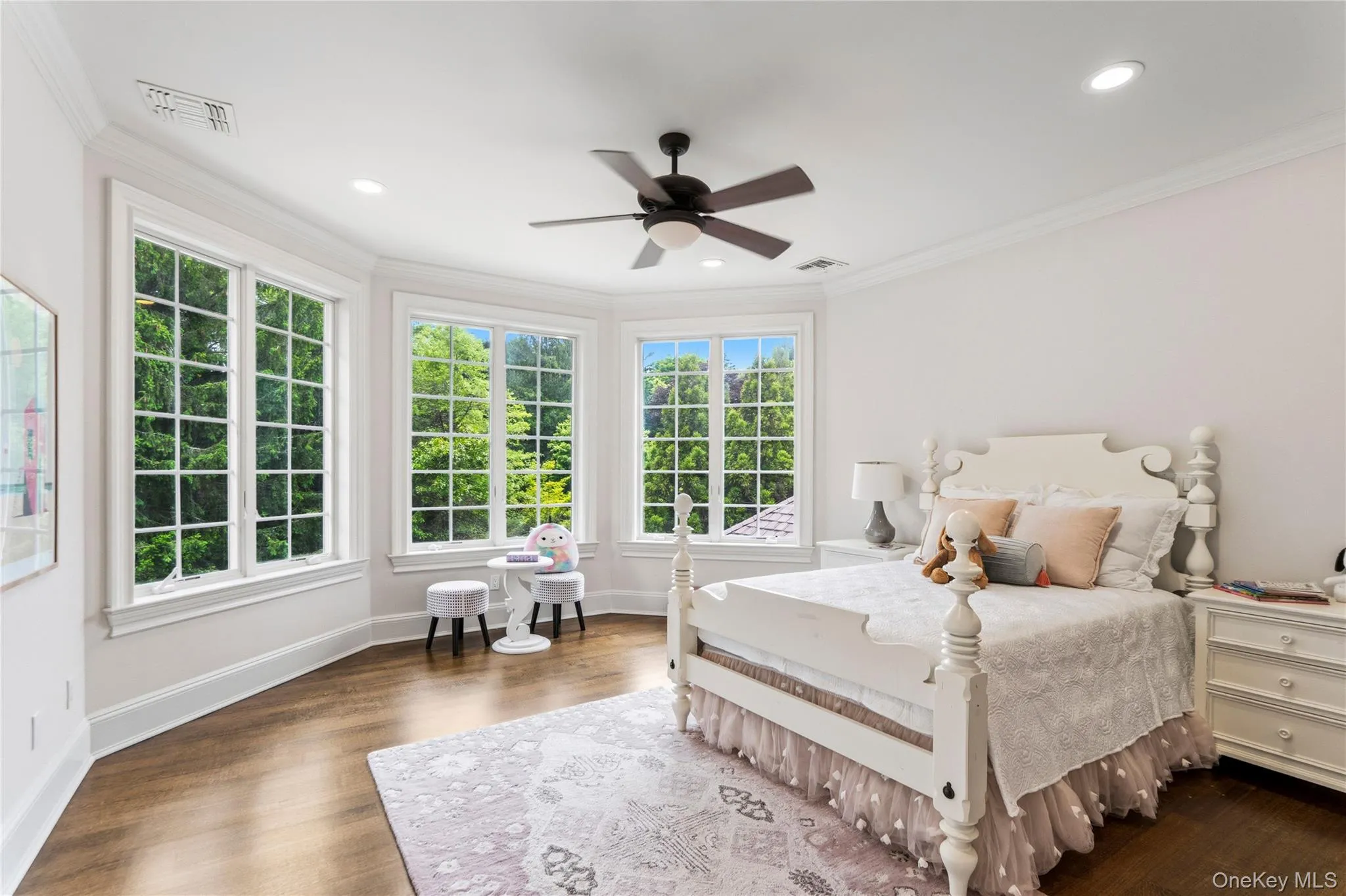 1960 Midlane, Oyster Bay, NY, 4 Bedrooms Bedrooms, 11 Rooms Rooms,3 BathroomsBathrooms,Residential,For Rent,Midlane,0,1004056 1960 Midlane, Oyster Bay, NY, 4 Bedrooms Bedrooms, 11 Rooms Rooms,3 BathroomsBathrooms,Residential,For Rent,Midlane,0,1004056