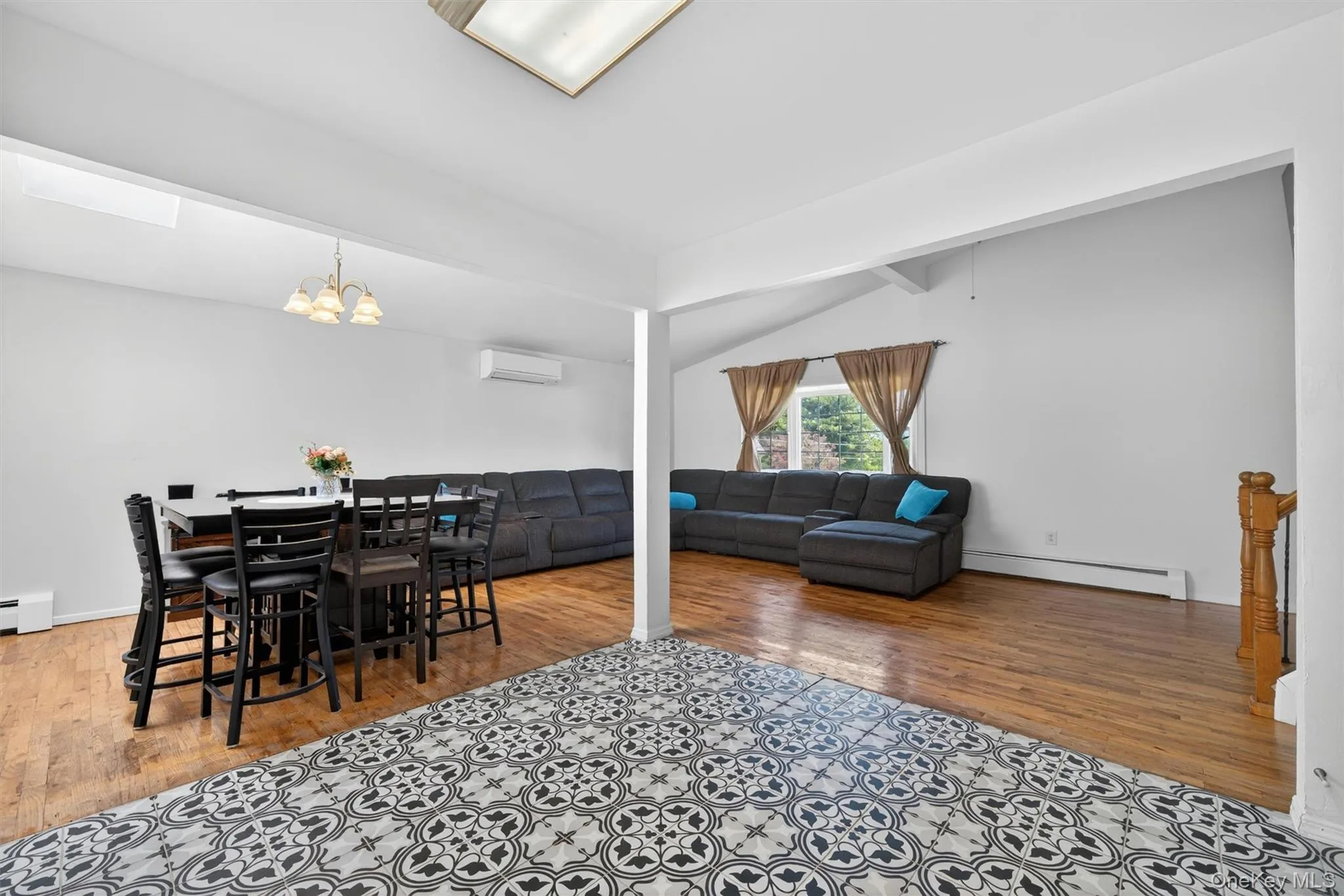 Featuring hardwood flooring. Featuring hardwood flooring.