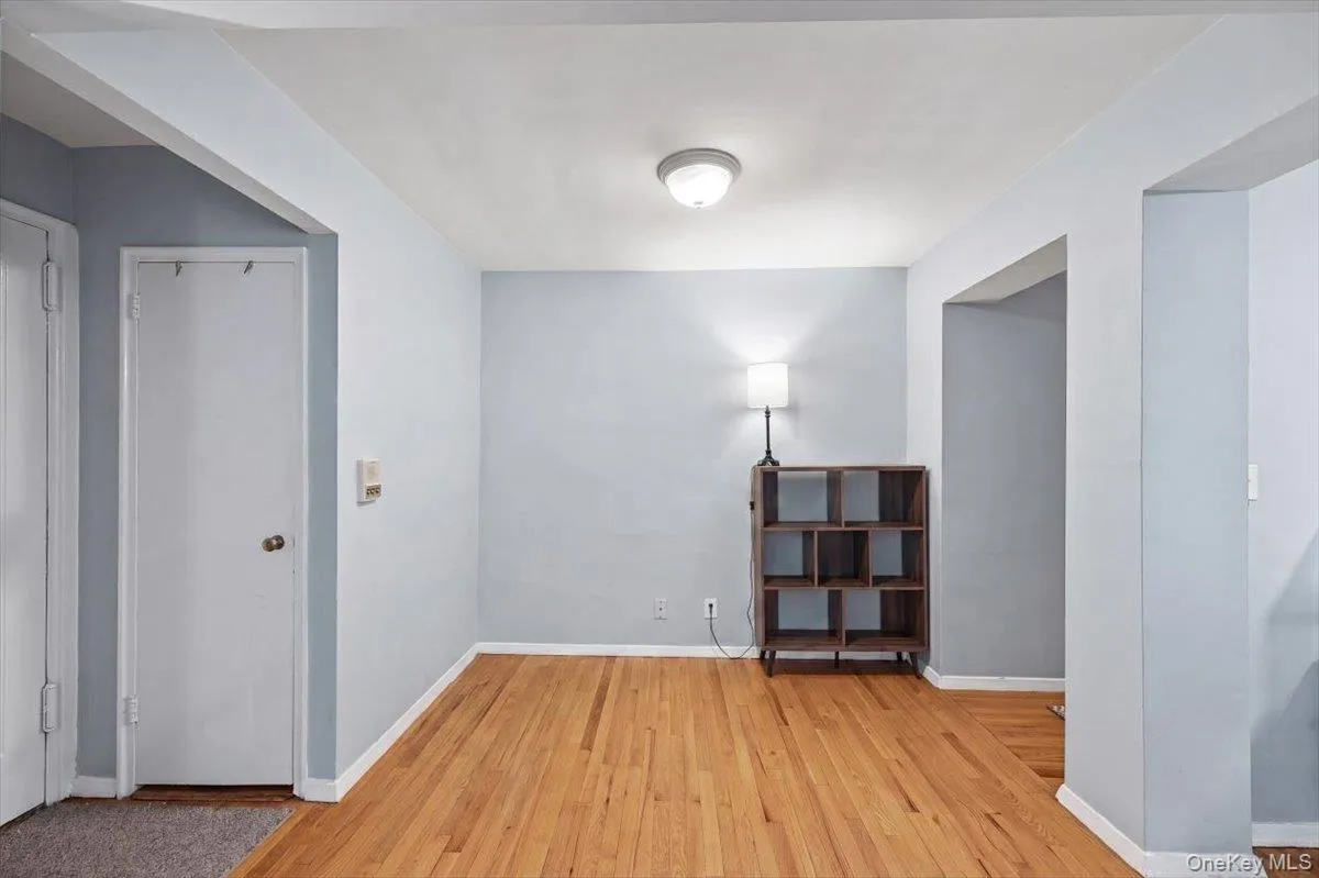625 Gramatan Avenue, Mount Vernon, NY, 1 Bedroom Bedrooms, 3 Rooms Rooms,1 BathroomBathrooms,Residential,For Rent,Gramatan,0,1004060 625 Gramatan Avenue, Mount Vernon, NY, 1 Bedroom Bedrooms, 3 Rooms Rooms,1 BathroomBathrooms,Residential,For Rent,Gramatan,0,1004060