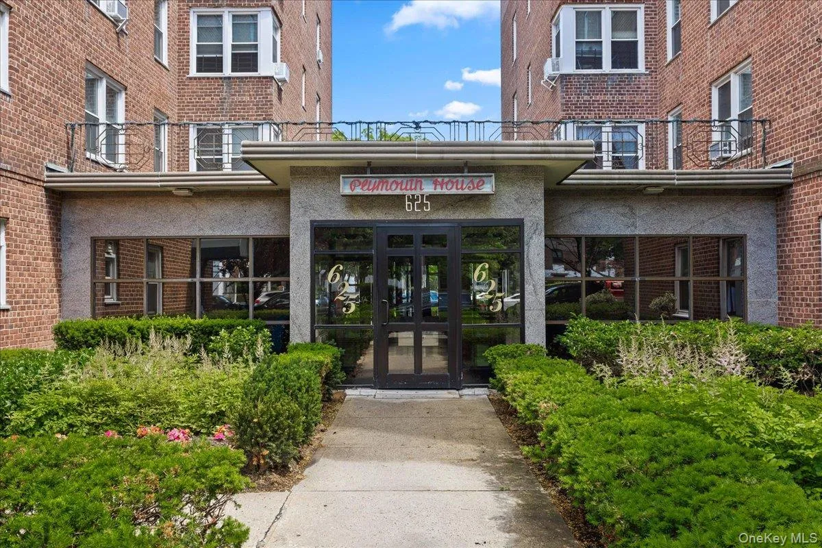 625 Gramatan Avenue, Mount Vernon, NY, 1 Bedroom Bedrooms, 3 Rooms Rooms,1 BathroomBathrooms,Residential,For Rent,Gramatan,0,1004060 625 Gramatan Avenue, Mount Vernon, NY, 1 Bedroom Bedrooms, 3 Rooms Rooms,1 BathroomBathrooms,Residential,For Rent,Gramatan,0,1004060