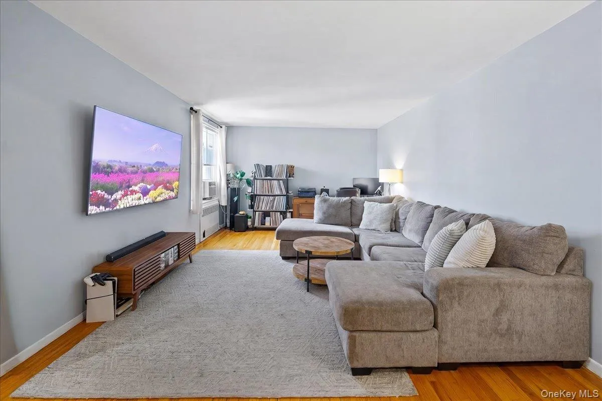 625 Gramatan Avenue, Mount Vernon, NY, 1 Bedroom Bedrooms, 3 Rooms Rooms,1 BathroomBathrooms,Residential,For Rent,Gramatan,0,1004060 625 Gramatan Avenue, Mount Vernon, NY, 1 Bedroom Bedrooms, 3 Rooms Rooms,1 BathroomBathrooms,Residential,For Rent,Gramatan,0,1004060