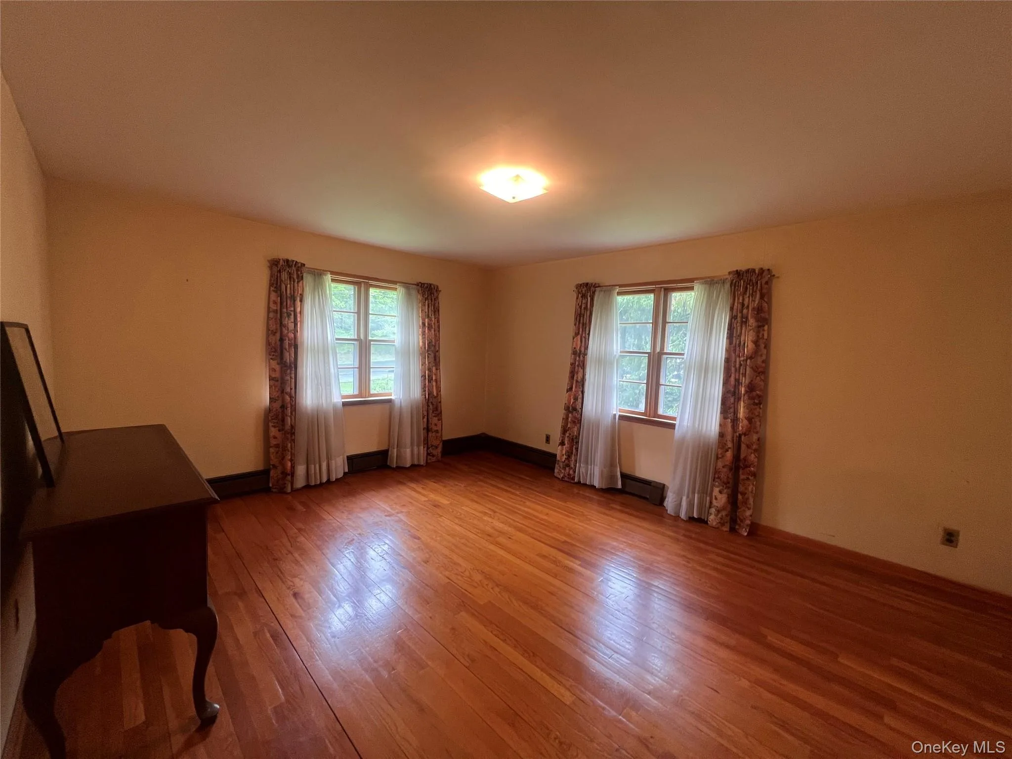 4 Beach Road, Lumberland, NY, 5 Bedrooms Bedrooms, 9 Rooms Rooms,1 BathroomBathrooms,Residential Lease,For Rent,Beach,0,1004063 4 Beach Road, Lumberland, NY, 5 Bedrooms Bedrooms, 9 Rooms Rooms,1 BathroomBathrooms,Residential Lease,For Rent,Beach,0,1004063