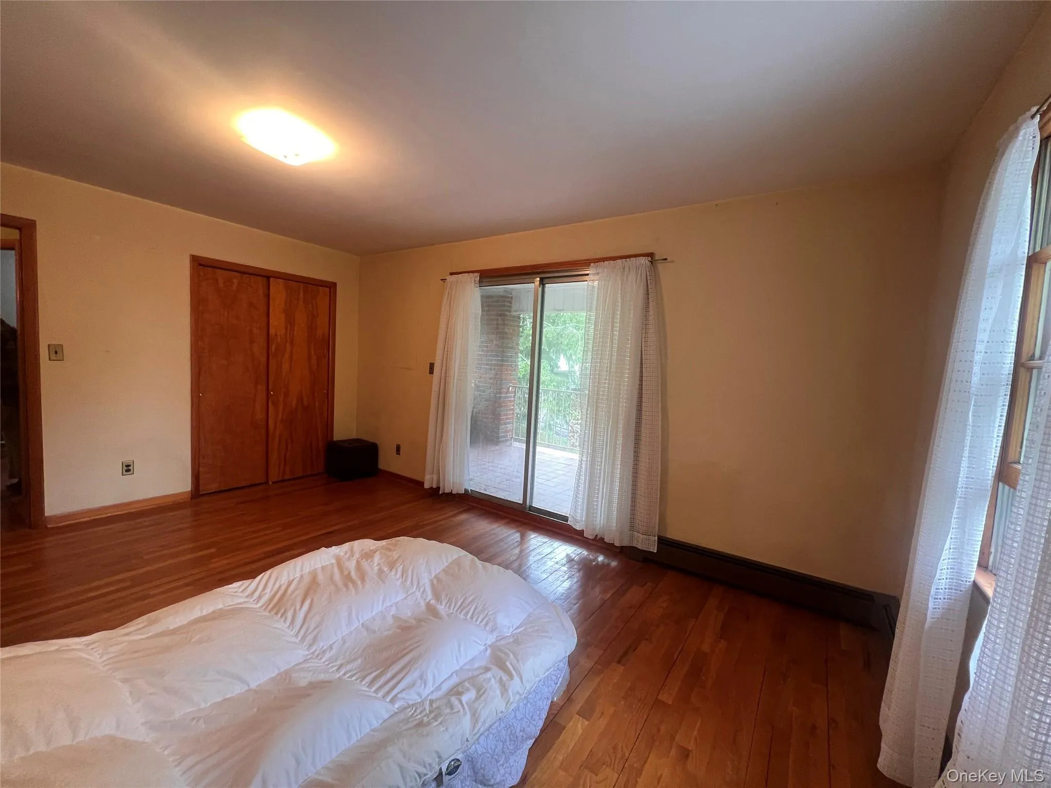 4 Beach Road, Lumberland, NY, 5 Bedrooms Bedrooms, 9 Rooms Rooms,1 BathroomBathrooms,Residential Lease,For Rent,Beach,0,1004063 4 Beach Road, Lumberland, NY, 5 Bedrooms Bedrooms, 9 Rooms Rooms,1 BathroomBathrooms,Residential Lease,For Rent,Beach,0,1004063