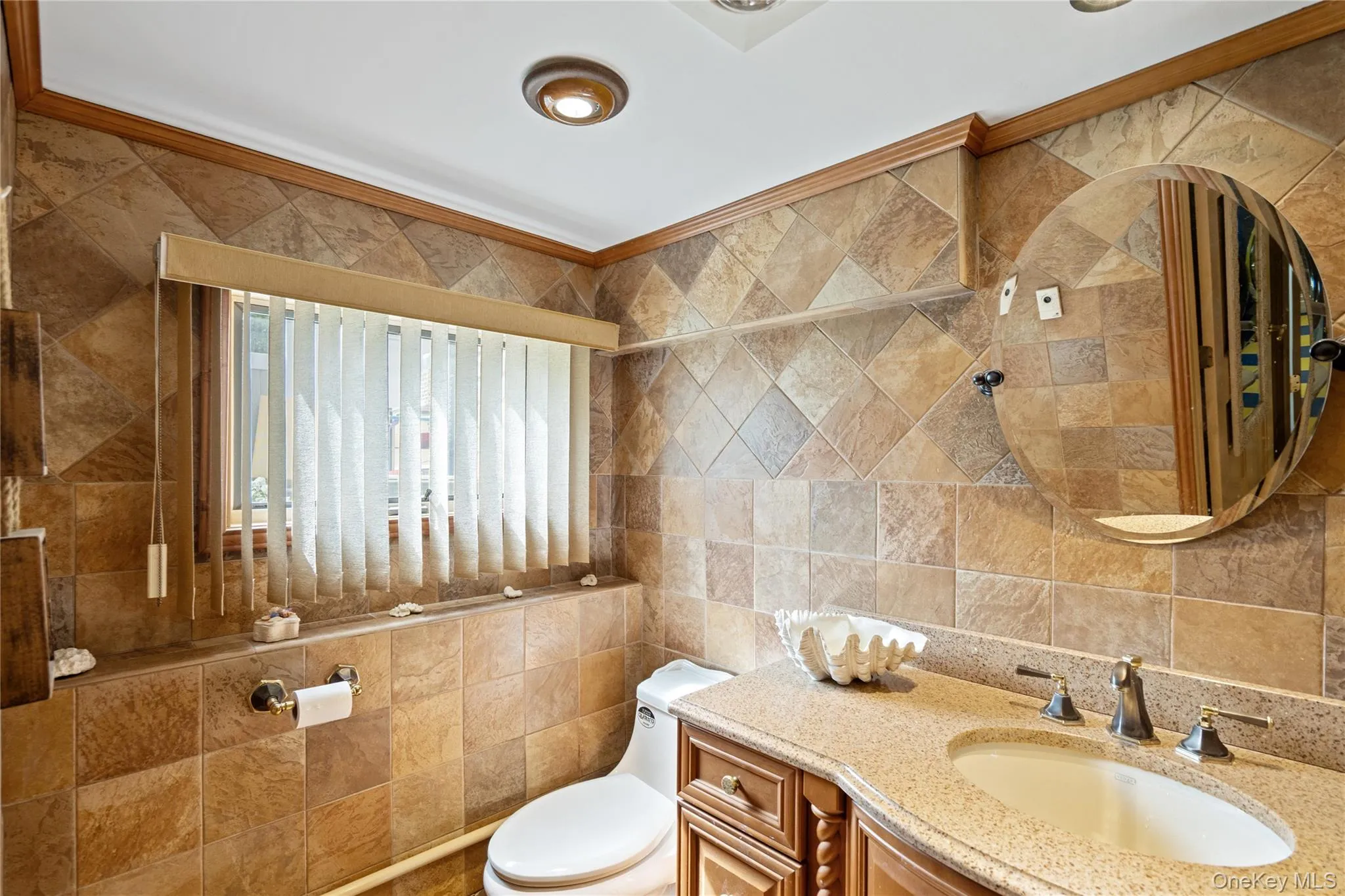 Lower level half bath Lower level half bath
