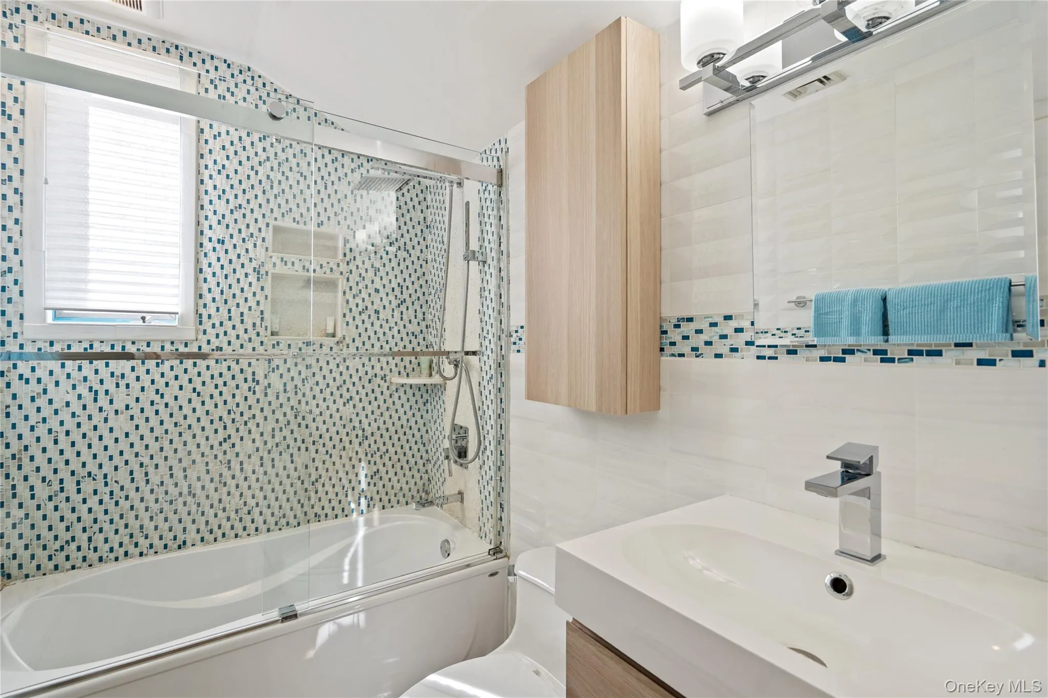 Second floor full bath Second floor full bath