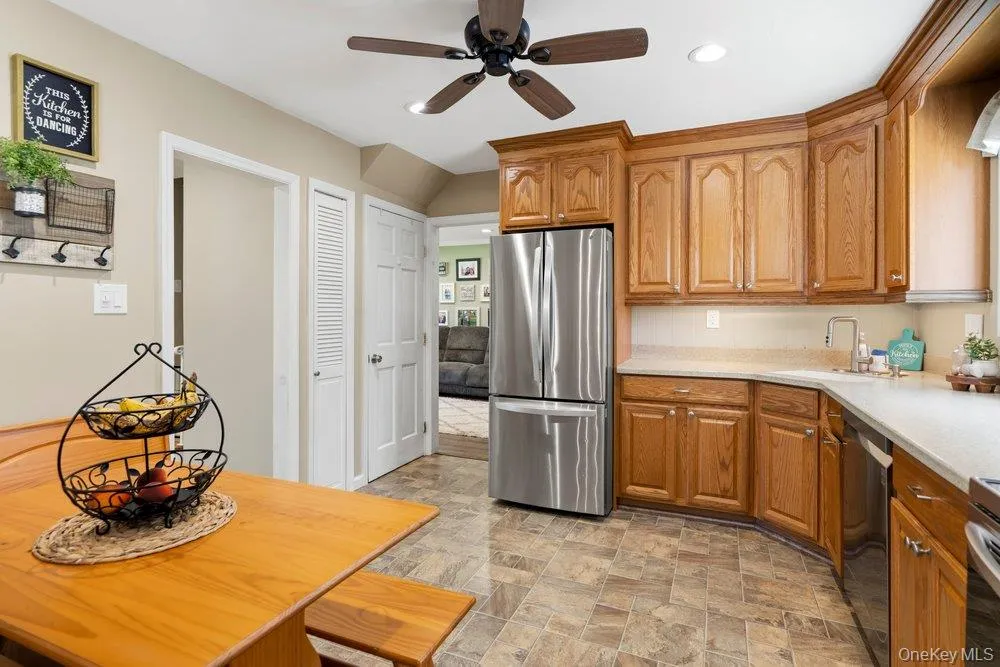 10 Hollingwood Drive, Brookhaven, NY, 4 Bedrooms Bedrooms, 9 Rooms Rooms,1 BathroomBathrooms,Residential,For Rent,Hollingwood,0,1004068 10 Hollingwood Drive, Brookhaven, NY, 4 Bedrooms Bedrooms, 9 Rooms Rooms,1 BathroomBathrooms,Residential,For Rent,Hollingwood,0,1004068