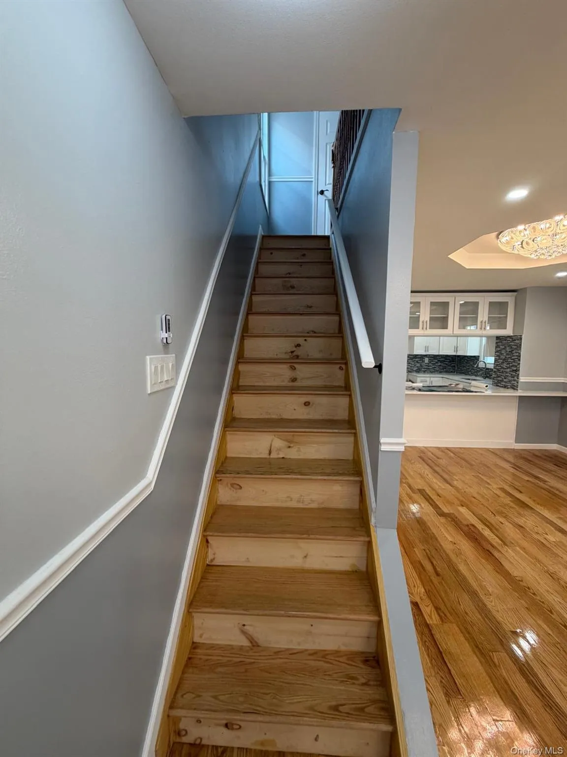 10431 113th Street, New York, NY, 3 Bedrooms Bedrooms, 6 Rooms Rooms,2 BathroomsBathrooms,Residential,For Rent,113th,0,1004076 10431 113th Street, New York, NY, 3 Bedrooms Bedrooms, 6 Rooms Rooms,2 BathroomsBathrooms,Residential,For Rent,113th,0,1004076