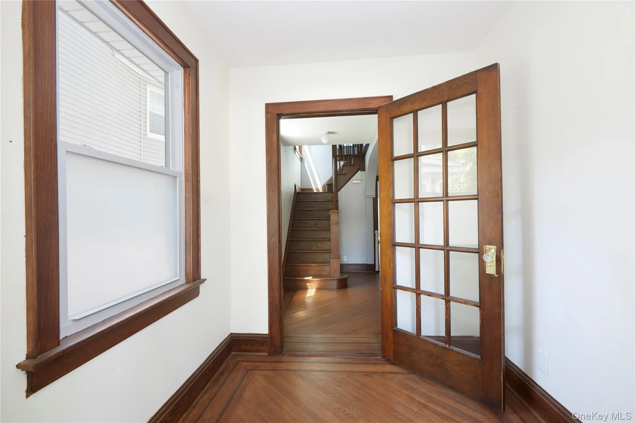 43 E Raleigh Avenue, New York, NY, 3 Bedrooms Bedrooms, 7 Rooms Rooms,1 BathroomBathrooms,Residential,For Rent,E Raleigh,0,1004082 43 E Raleigh Avenue, New York, NY, 3 Bedrooms Bedrooms, 7 Rooms Rooms,1 BathroomBathrooms,Residential,For Rent,E Raleigh,0,1004082