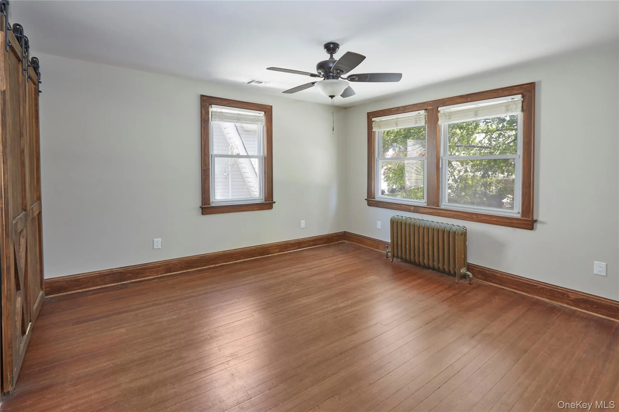 43 E Raleigh Avenue, New York, NY, 3 Bedrooms Bedrooms, 7 Rooms Rooms,1 BathroomBathrooms,Residential,For Rent,E Raleigh,0,1004082 43 E Raleigh Avenue, New York, NY, 3 Bedrooms Bedrooms, 7 Rooms Rooms,1 BathroomBathrooms,Residential,For Rent,E Raleigh,0,1004082
