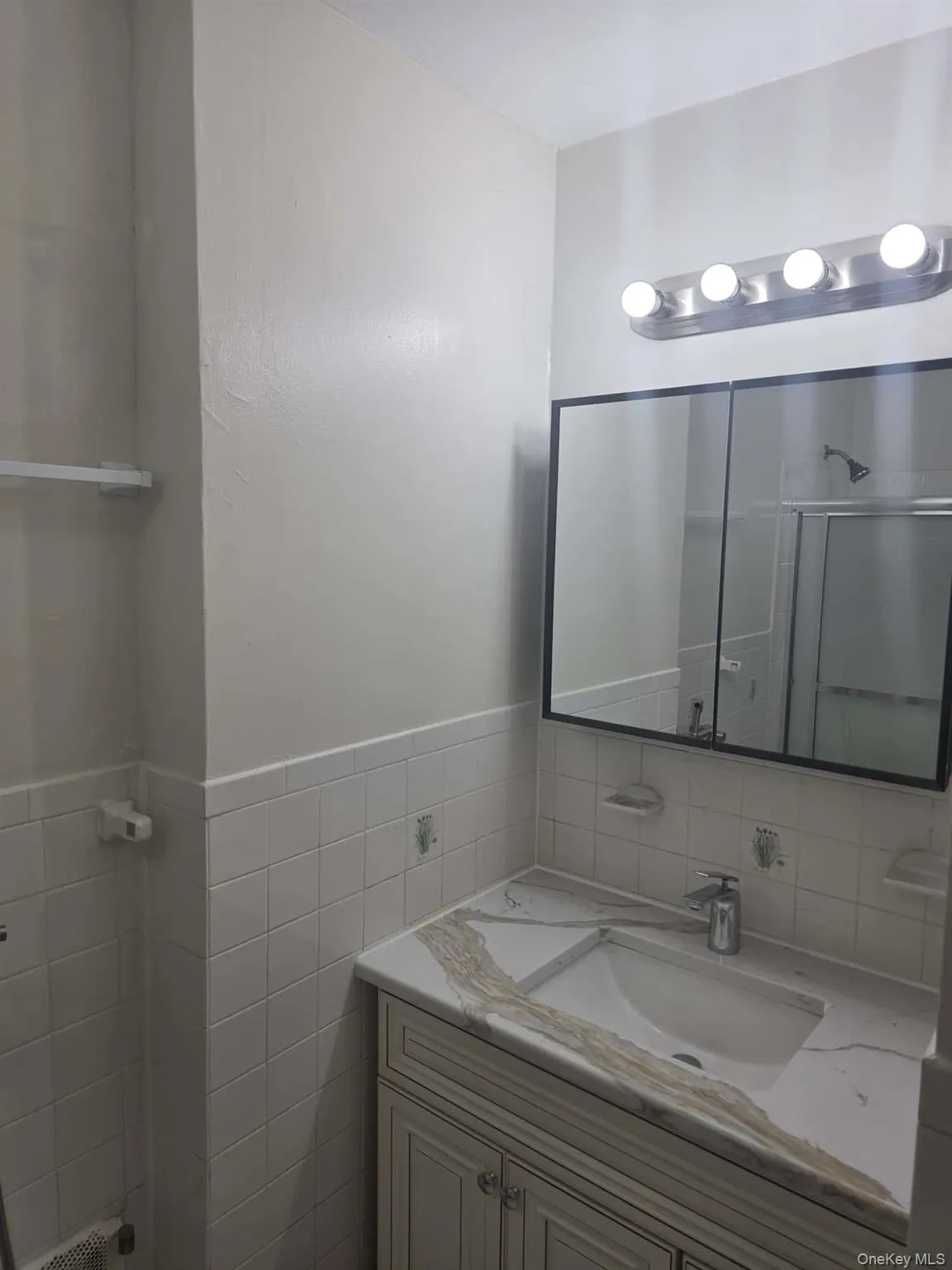 89-81 217th Street, New York, NY, 2 Bedrooms Bedrooms, 6 Rooms Rooms,2 BathroomsBathrooms,Residential,For Rent,217th,0,1004083 89-81 217th Street, New York, NY, 2 Bedrooms Bedrooms, 6 Rooms Rooms,2 BathroomsBathrooms,Residential,For Rent,217th,0,1004083