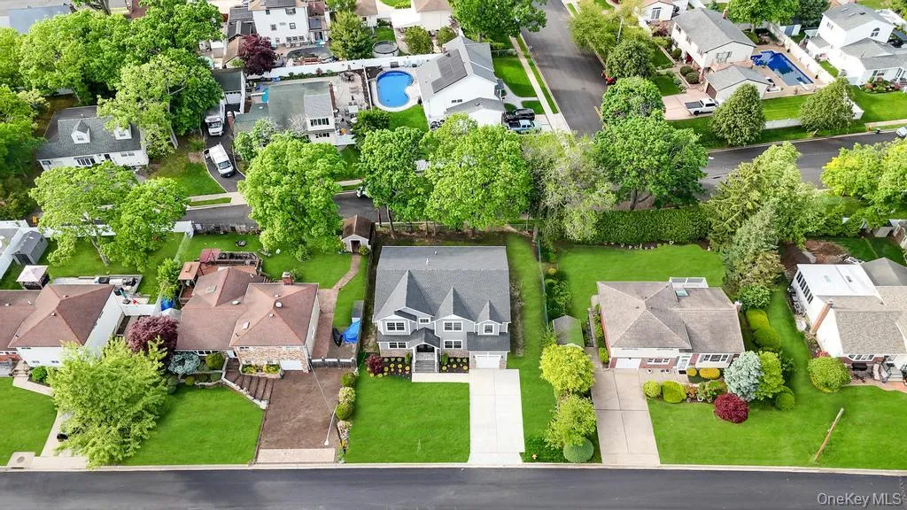 124 North Drive, Oyster Bay, NY, 5 Bedrooms Bedrooms, 9 Rooms Rooms,4 BathroomsBathrooms,Residential,For Rent,North,0,1004084 124 North Drive, Oyster Bay, NY, 5 Bedrooms Bedrooms, 9 Rooms Rooms,4 BathroomsBathrooms,Residential,For Rent,North,0,1004084