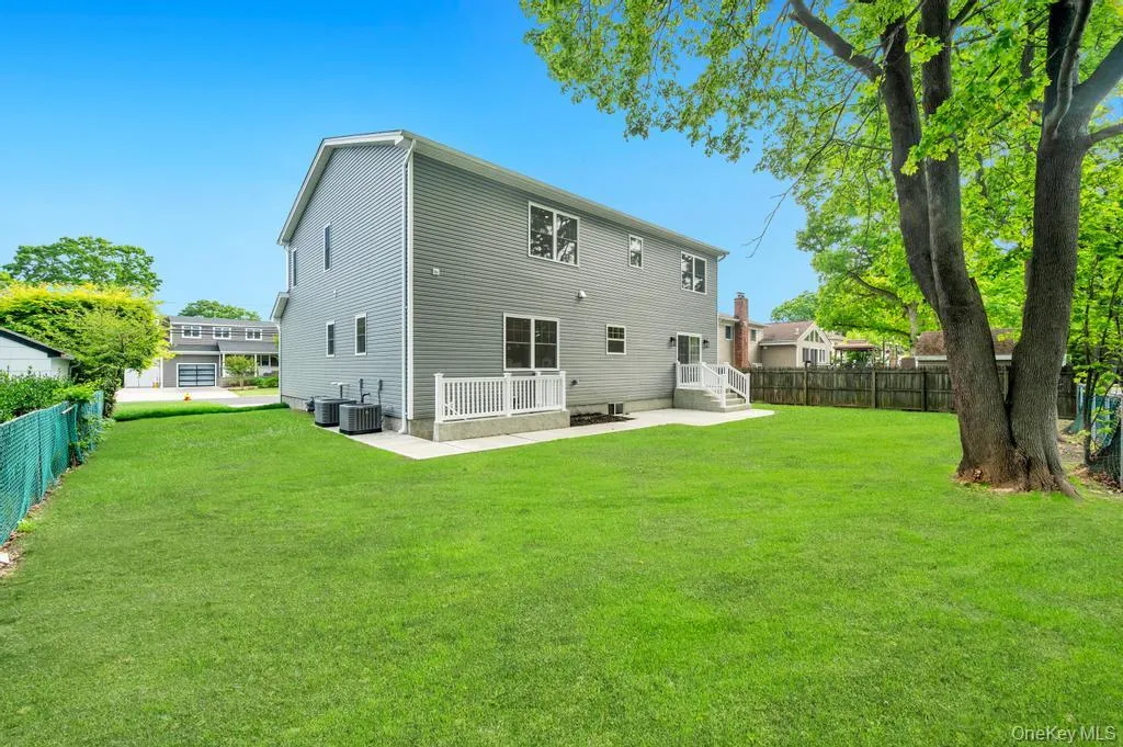 124 North Drive, Oyster Bay, NY, 5 Bedrooms Bedrooms, 9 Rooms Rooms,4 BathroomsBathrooms,Residential,For Rent,North,0,1004084 124 North Drive, Oyster Bay, NY, 5 Bedrooms Bedrooms, 9 Rooms Rooms,4 BathroomsBathrooms,Residential,For Rent,North,0,1004084