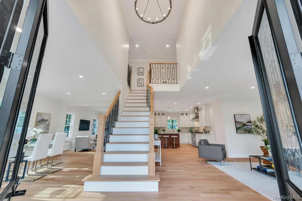 124 North Drive, Oyster Bay, NY, 5 Bedrooms Bedrooms, 9 Rooms Rooms,4 BathroomsBathrooms,Residential,For Rent,North,0,1004084 124 North Drive, Oyster Bay, NY, 5 Bedrooms Bedrooms, 9 Rooms Rooms,4 BathroomsBathrooms,Residential,For Rent,North,0,1004084