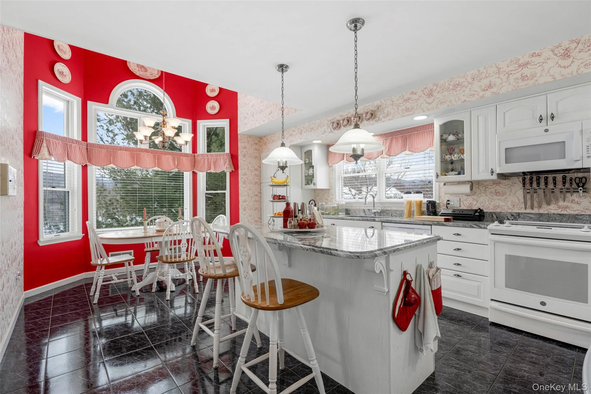 40 Burts Path, East Fishkill, NY, 4 Bedrooms Bedrooms, 12 Rooms Rooms,3 BathroomsBathrooms,Residential,For Rent,Burts,0,1004095 40 Burts Path, East Fishkill, NY, 4 Bedrooms Bedrooms, 12 Rooms Rooms,3 BathroomsBathrooms,Residential,For Rent,Burts,0,1004095