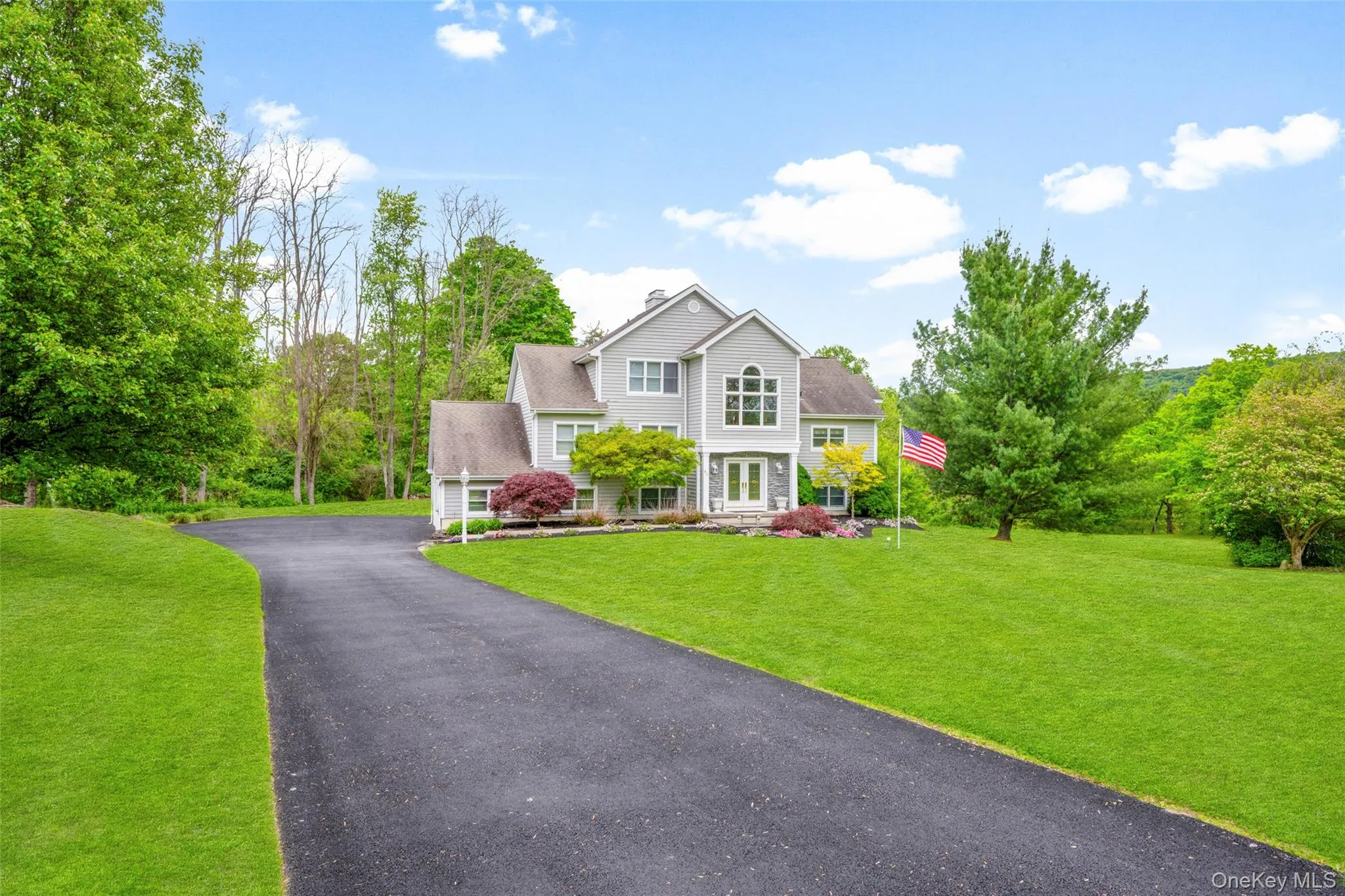 40 Burts Path, East Fishkill, NY, 4 Bedrooms Bedrooms, 12 Rooms Rooms,3 BathroomsBathrooms,Residential,For Rent,Burts,0,1004095 40 Burts Path, East Fishkill, NY, 4 Bedrooms Bedrooms, 12 Rooms Rooms,3 BathroomsBathrooms,Residential,For Rent,Burts,0,1004095