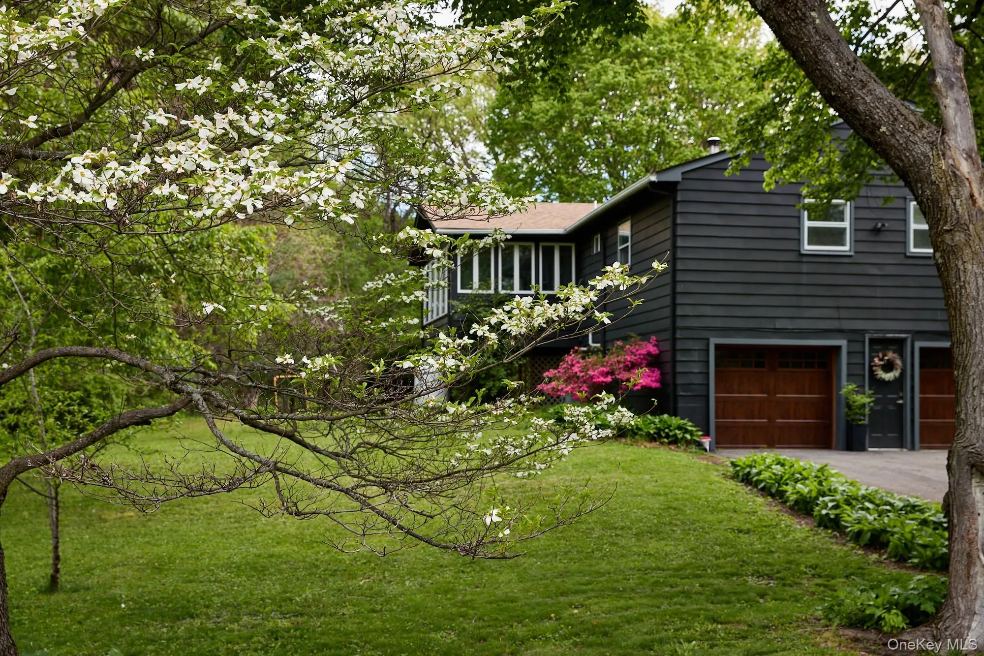 3 Tiiu Drive, New Paltz, NY, 3 Bedrooms Bedrooms, 8 Rooms Rooms,2 BathroomsBathrooms,Residential,For Rent,Tiiu,0,1004097 3 Tiiu Drive, New Paltz, NY, 3 Bedrooms Bedrooms, 8 Rooms Rooms,2 BathroomsBathrooms,Residential,For Rent,Tiiu,0,1004097
