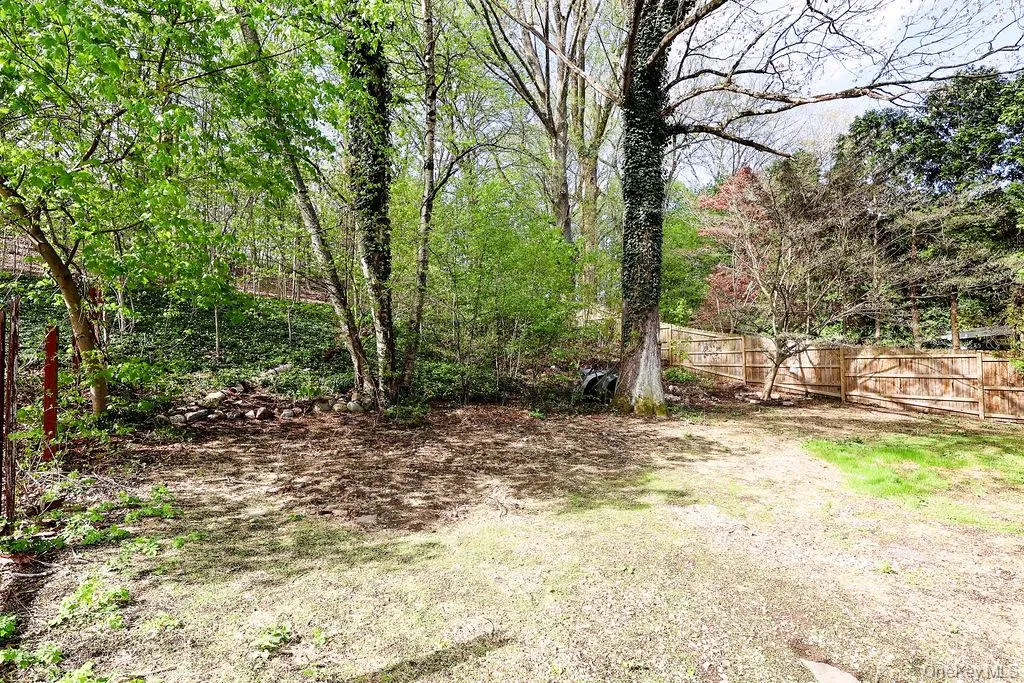 1011 Parkway Place, Peekskill, NY, 3 Bedrooms Bedrooms, 5 Rooms Rooms,1 BathroomBathrooms,Residential,For Rent,Parkway,0,1004100 1011 Parkway Place, Peekskill, NY, 3 Bedrooms Bedrooms, 5 Rooms Rooms,1 BathroomBathrooms,Residential,For Rent,Parkway,0,1004100