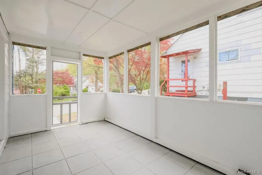 1011 Parkway Place, Peekskill, NY, 3 Bedrooms Bedrooms, 5 Rooms Rooms,1 BathroomBathrooms,Residential,For Rent,Parkway,0,1004100 1011 Parkway Place, Peekskill, NY, 3 Bedrooms Bedrooms, 5 Rooms Rooms,1 BathroomBathrooms,Residential,For Rent,Parkway,0,1004100