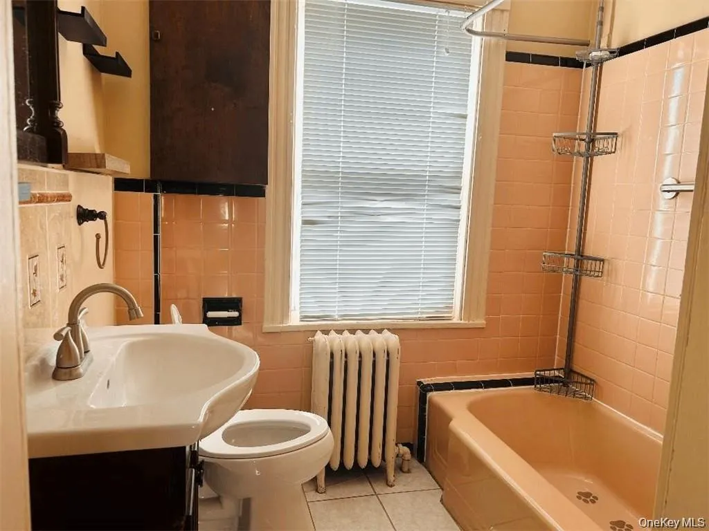 12 Parry Avenue, Highlands, NY, 2 Bedrooms Bedrooms, 6 Rooms Rooms,1 BathroomBathrooms,Residential Lease,For Rent,Parry,0,1004106 12 Parry Avenue, Highlands, NY, 2 Bedrooms Bedrooms, 6 Rooms Rooms,1 BathroomBathrooms,Residential Lease,For Rent,Parry,0,1004106