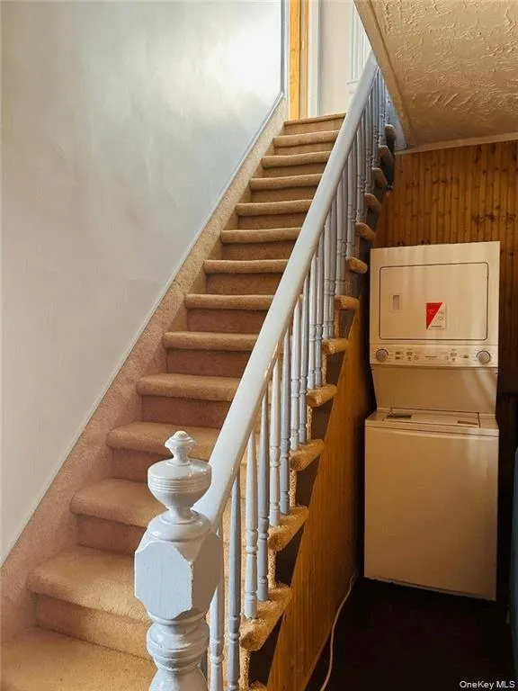 12 Parry Avenue, Highlands, NY, 2 Bedrooms Bedrooms, 6 Rooms Rooms,1 BathroomBathrooms,Residential Lease,For Rent,Parry,0,1004106 12 Parry Avenue, Highlands, NY, 2 Bedrooms Bedrooms, 6 Rooms Rooms,1 BathroomBathrooms,Residential Lease,For Rent,Parry,0,1004106