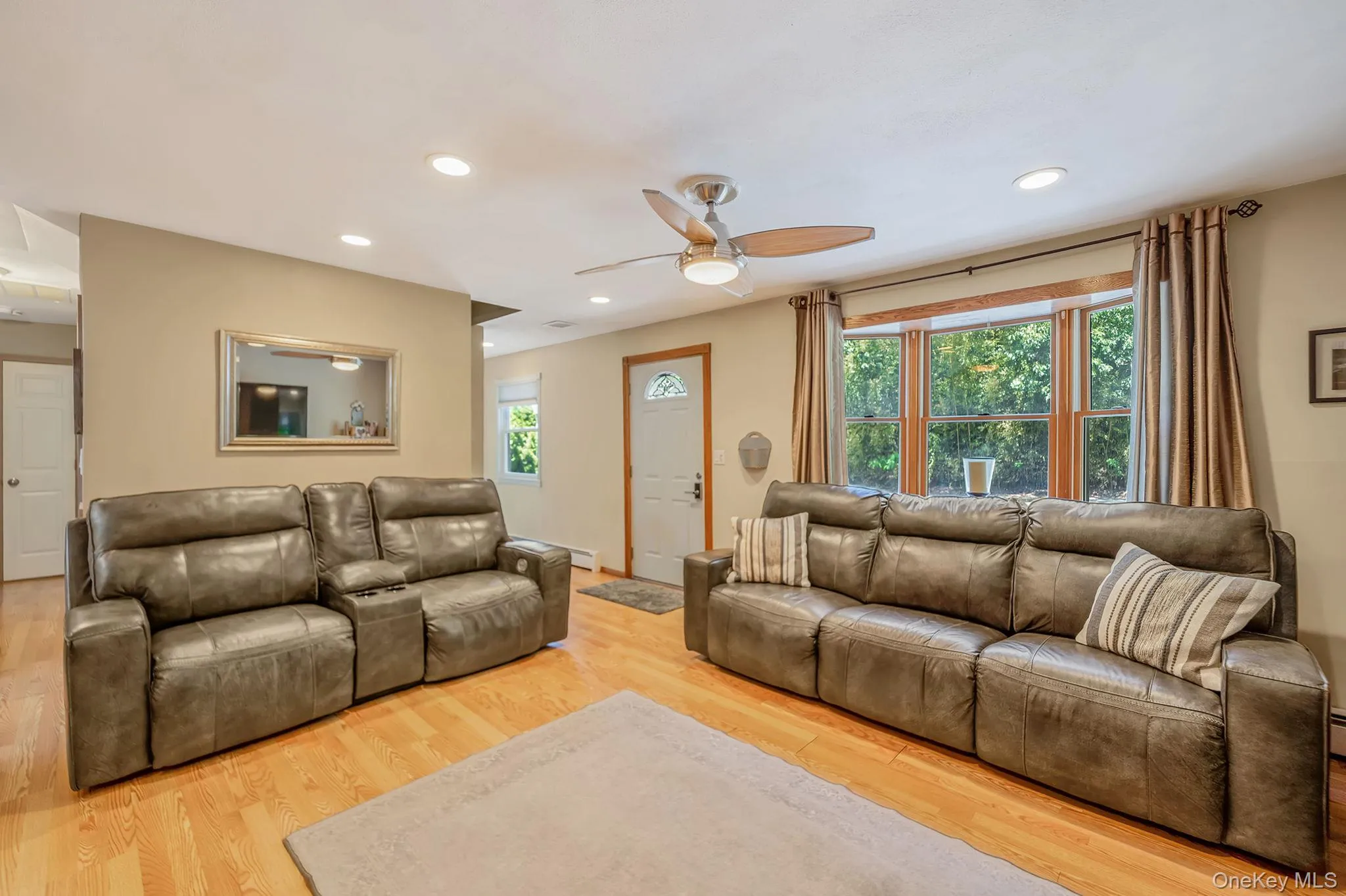242 Lower Rocky Point Road, Brookhaven, NY, 3 Bedrooms Bedrooms, 7 Rooms Rooms,2 BathroomsBathrooms,Residential,For Rent,Lower Rocky Point,0,1004108 242 Lower Rocky Point Road, Brookhaven, NY, 3 Bedrooms Bedrooms, 7 Rooms Rooms,2 BathroomsBathrooms,Residential,For Rent,Lower Rocky Point,0,1004108