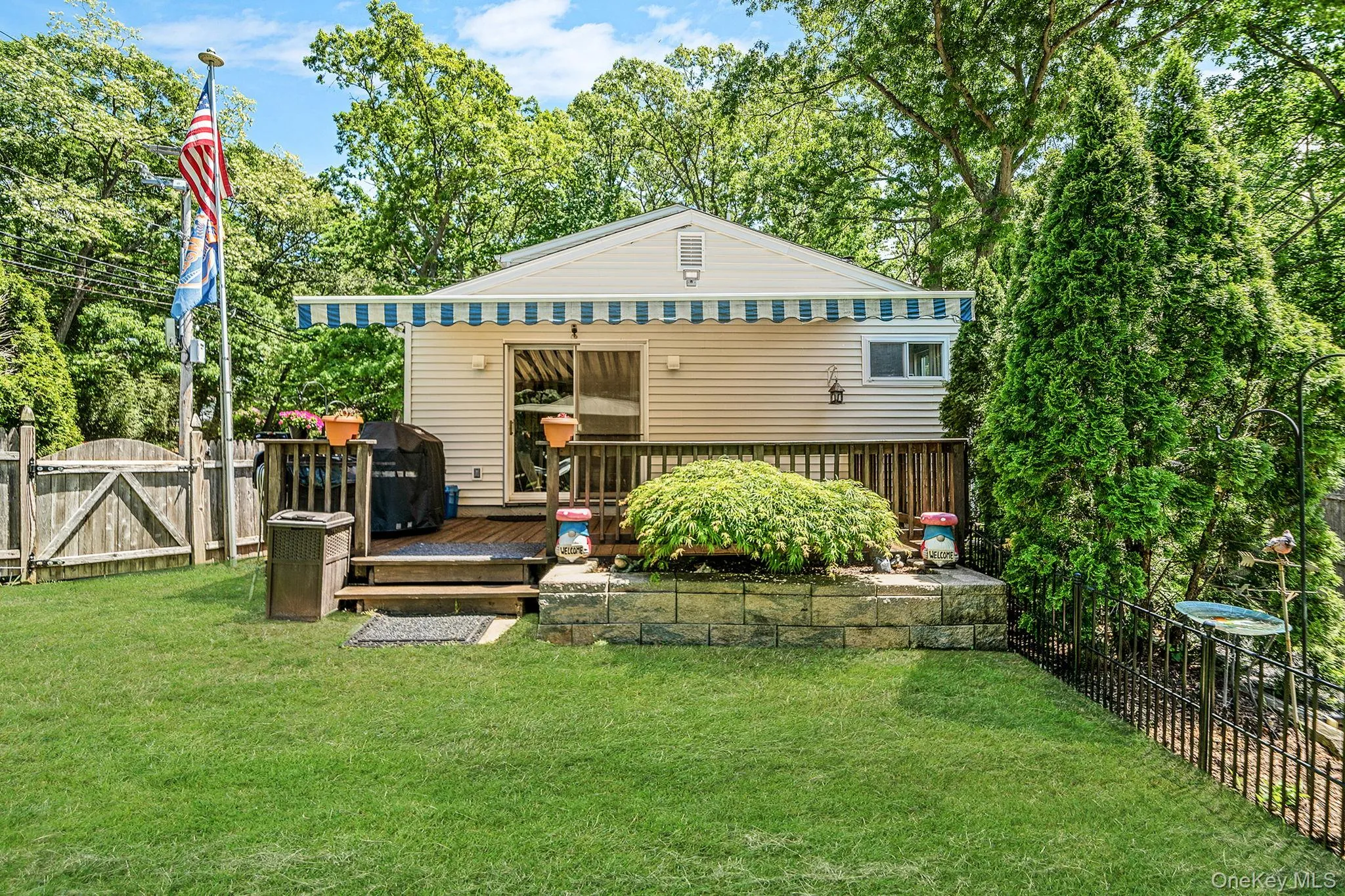 242 Lower Rocky Point Road, Brookhaven, NY, 3 Bedrooms Bedrooms, 7 Rooms Rooms,2 BathroomsBathrooms,Residential,For Rent,Lower Rocky Point,0,1004108 242 Lower Rocky Point Road, Brookhaven, NY, 3 Bedrooms Bedrooms, 7 Rooms Rooms,2 BathroomsBathrooms,Residential,For Rent,Lower Rocky Point,0,1004108