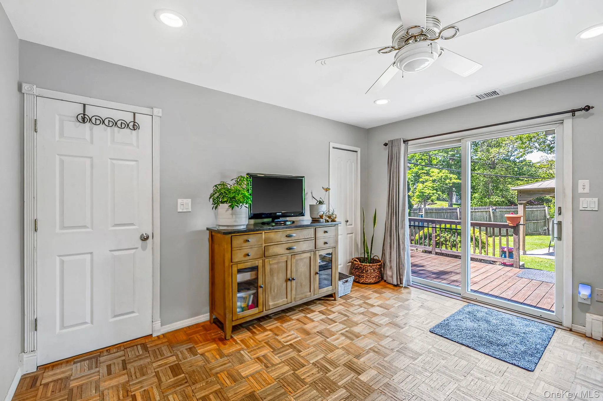 242 Lower Rocky Point Road, Brookhaven, NY, 3 Bedrooms Bedrooms, 7 Rooms Rooms,2 BathroomsBathrooms,Residential,For Rent,Lower Rocky Point,0,1004108 242 Lower Rocky Point Road, Brookhaven, NY, 3 Bedrooms Bedrooms, 7 Rooms Rooms,2 BathroomsBathrooms,Residential,For Rent,Lower Rocky Point,0,1004108