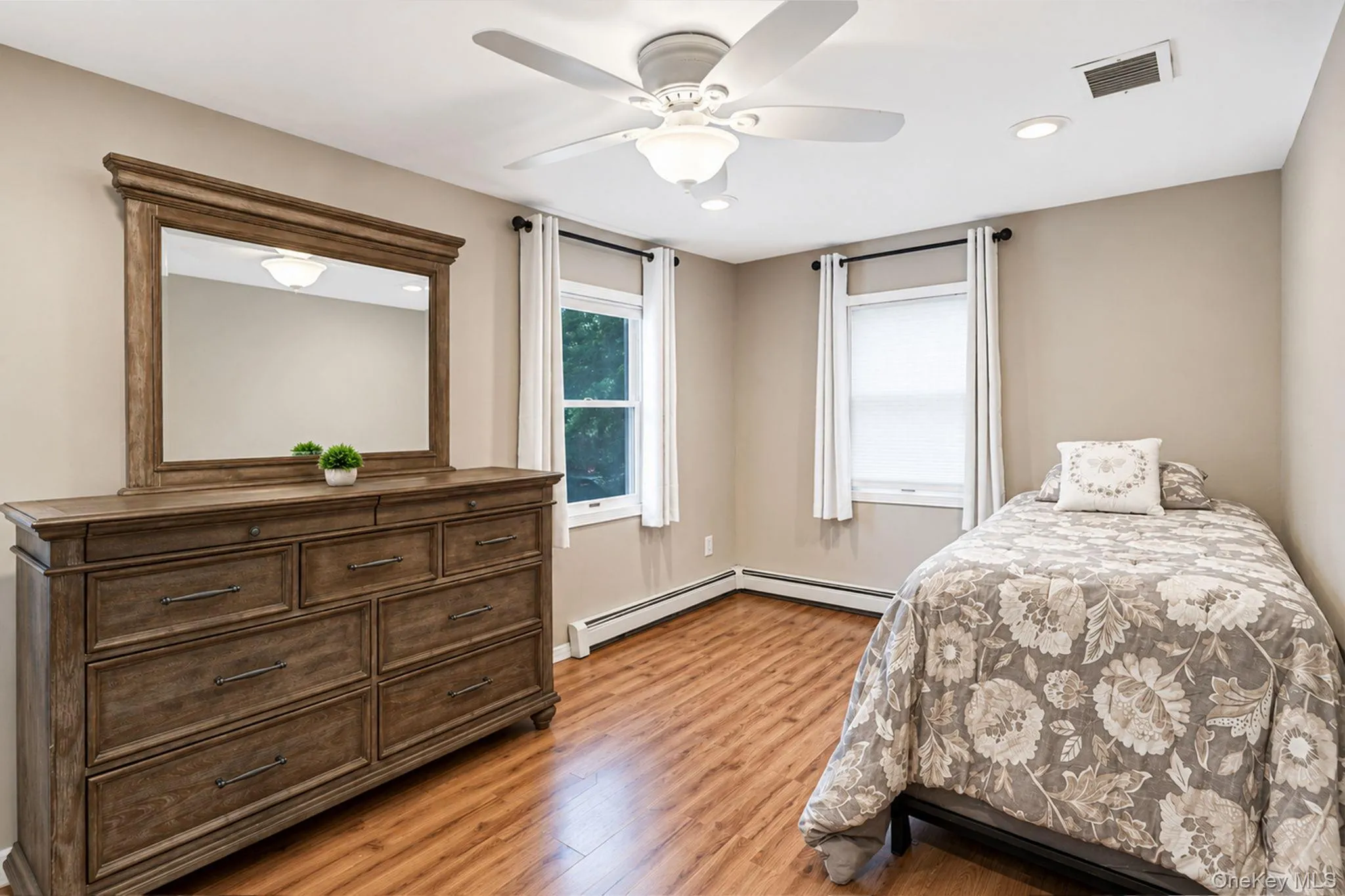 242 Lower Rocky Point Road, Brookhaven, NY, 3 Bedrooms Bedrooms, 7 Rooms Rooms,2 BathroomsBathrooms,Residential,For Rent,Lower Rocky Point,0,1004108 242 Lower Rocky Point Road, Brookhaven, NY, 3 Bedrooms Bedrooms, 7 Rooms Rooms,2 BathroomsBathrooms,Residential,For Rent,Lower Rocky Point,0,1004108