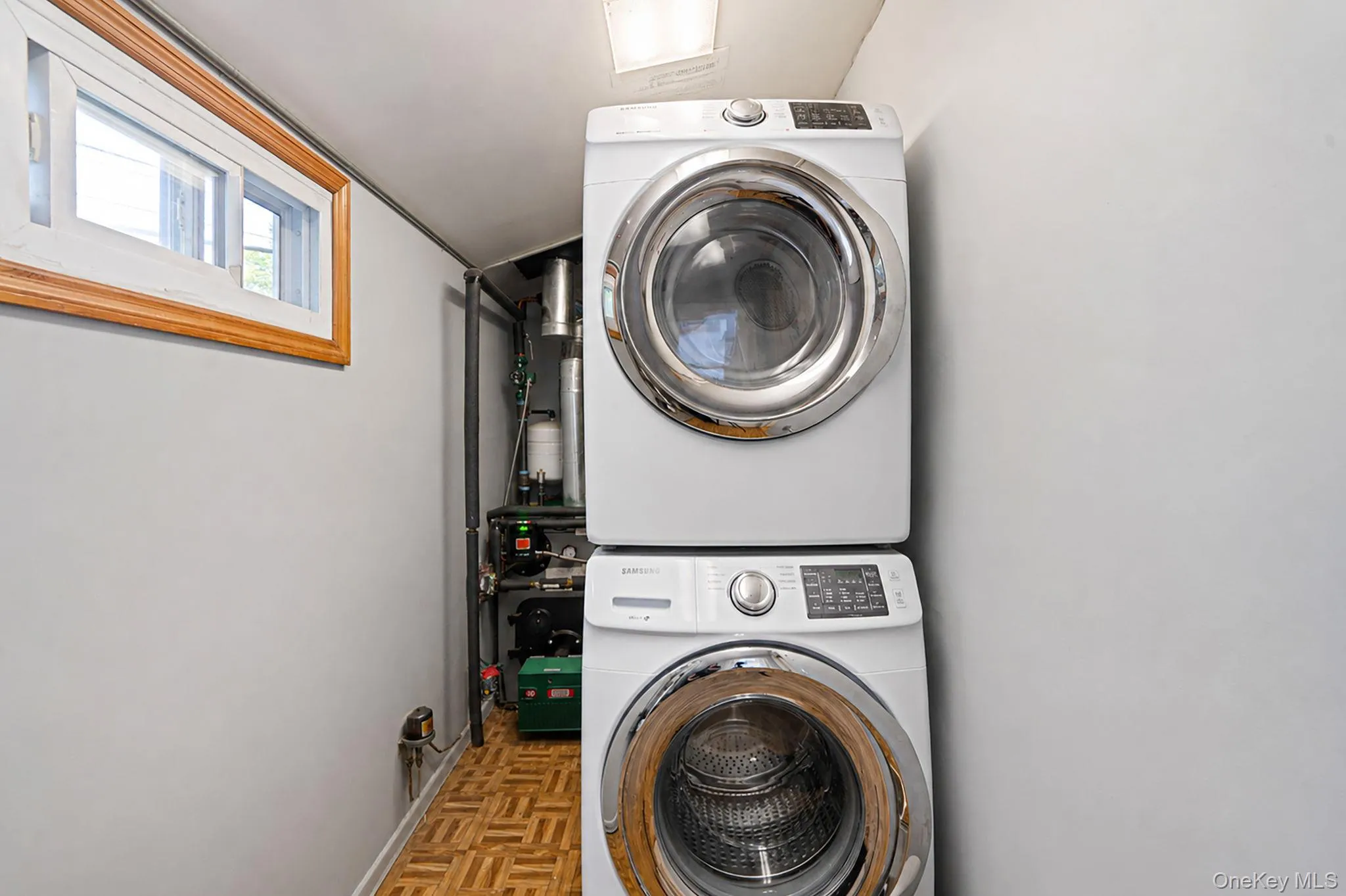 242 Lower Rocky Point Road, Brookhaven, NY, 3 Bedrooms Bedrooms, 7 Rooms Rooms,2 BathroomsBathrooms,Residential,For Rent,Lower Rocky Point,0,1004108 242 Lower Rocky Point Road, Brookhaven, NY, 3 Bedrooms Bedrooms, 7 Rooms Rooms,2 BathroomsBathrooms,Residential,For Rent,Lower Rocky Point,0,1004108