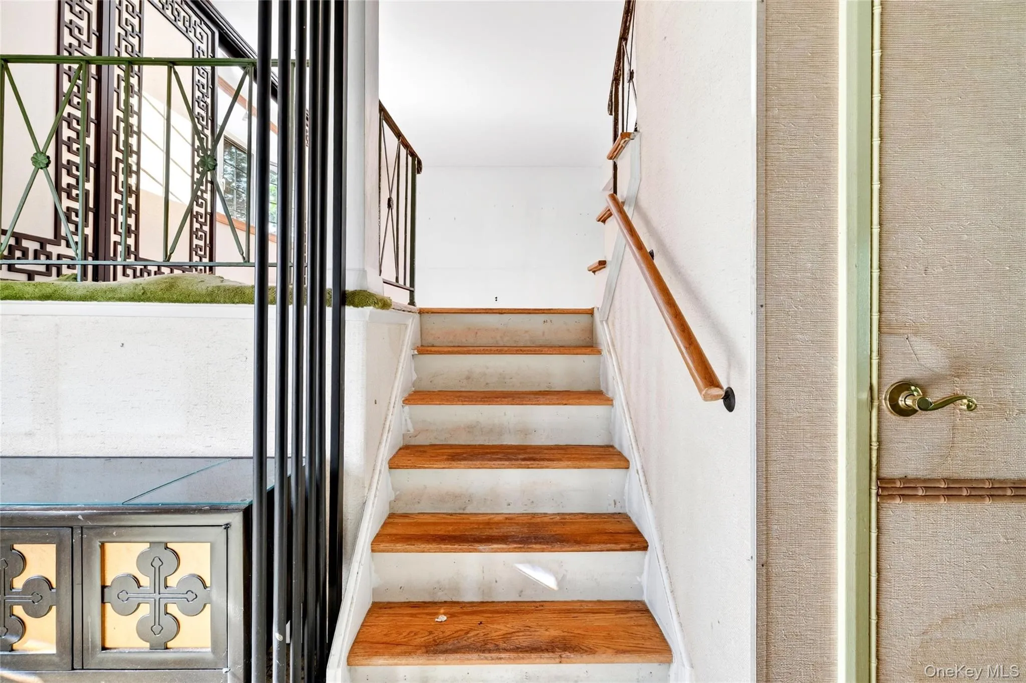 2 Forest Knoll Drive, Ramapo, NY, 3 Bedrooms Bedrooms, 6 Rooms Rooms,1 BathroomBathrooms,Residential,For Rent,Forest Knoll,0,1004111 2 Forest Knoll Drive, Ramapo, NY, 3 Bedrooms Bedrooms, 6 Rooms Rooms,1 BathroomBathrooms,Residential,For Rent,Forest Knoll,0,1004111