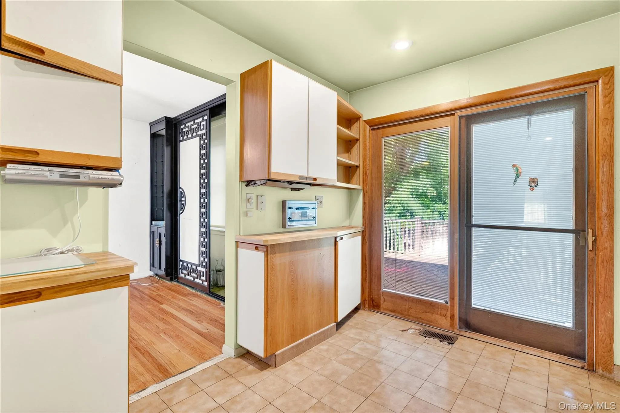 2 Forest Knoll Drive, Ramapo, NY, 3 Bedrooms Bedrooms, 6 Rooms Rooms,1 BathroomBathrooms,Residential,For Rent,Forest Knoll,0,1004111 2 Forest Knoll Drive, Ramapo, NY, 3 Bedrooms Bedrooms, 6 Rooms Rooms,1 BathroomBathrooms,Residential,For Rent,Forest Knoll,0,1004111