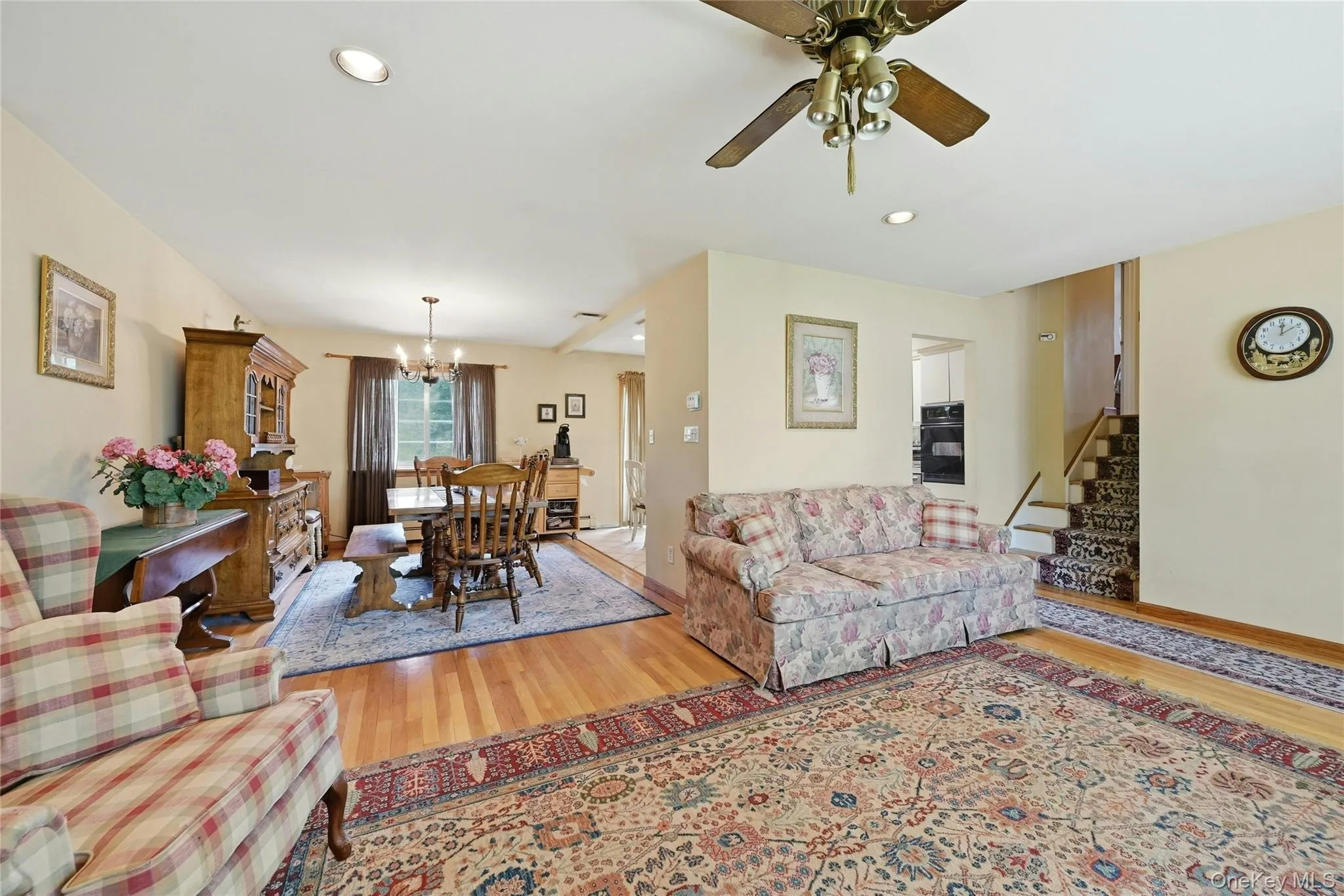 10 Darien Place, Huntington, NY, 4 Bedrooms Bedrooms, 9 Rooms Rooms,2 BathroomsBathrooms,Residential,For Rent,Darien,0,1004115 10 Darien Place, Huntington, NY, 4 Bedrooms Bedrooms, 9 Rooms Rooms,2 BathroomsBathrooms,Residential,For Rent,Darien,0,1004115