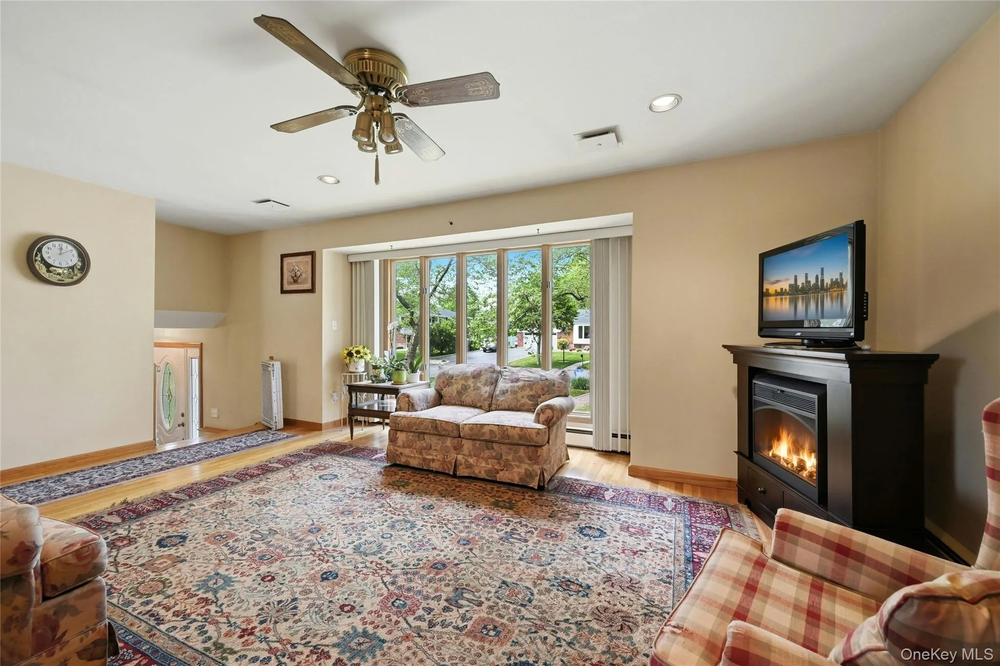 10 Darien Place, Huntington, NY, 4 Bedrooms Bedrooms, 9 Rooms Rooms,2 BathroomsBathrooms,Residential,For Rent,Darien,0,1004115 10 Darien Place, Huntington, NY, 4 Bedrooms Bedrooms, 9 Rooms Rooms,2 BathroomsBathrooms,Residential,For Rent,Darien,0,1004115