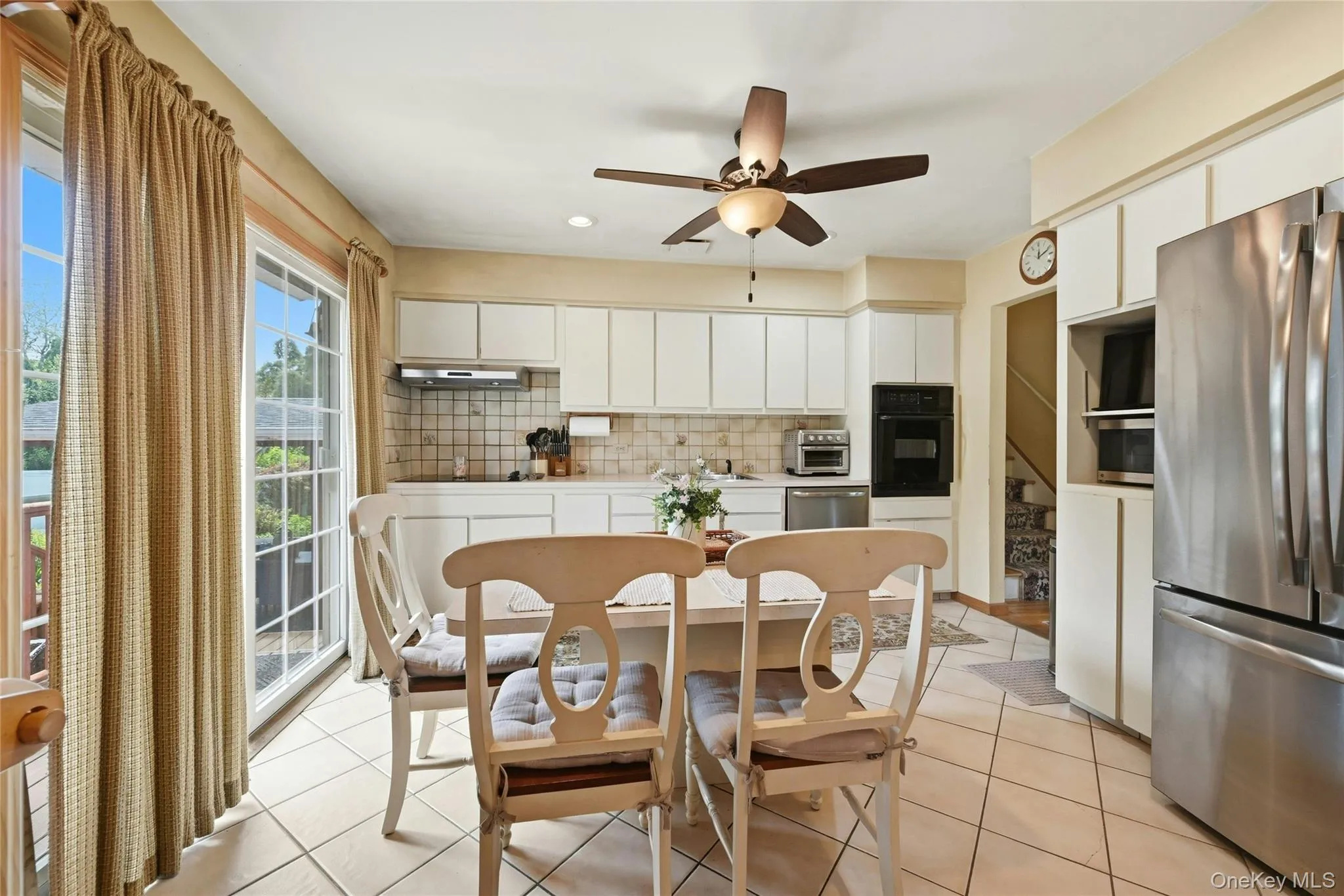 10 Darien Place, Huntington, NY, 4 Bedrooms Bedrooms, 9 Rooms Rooms,2 BathroomsBathrooms,Residential,For Rent,Darien,0,1004115 10 Darien Place, Huntington, NY, 4 Bedrooms Bedrooms, 9 Rooms Rooms,2 BathroomsBathrooms,Residential,For Rent,Darien,0,1004115