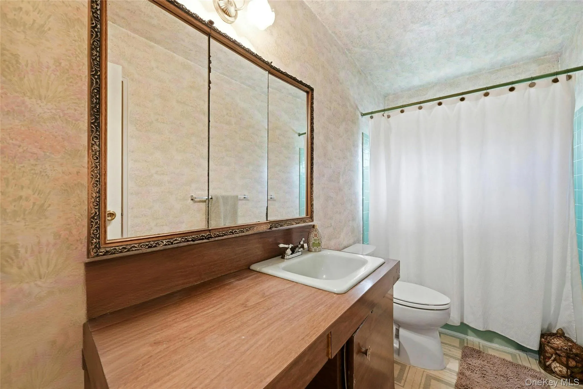 10 Darien Place, Huntington, NY, 4 Bedrooms Bedrooms, 9 Rooms Rooms,2 BathroomsBathrooms,Residential,For Rent,Darien,0,1004115 10 Darien Place, Huntington, NY, 4 Bedrooms Bedrooms, 9 Rooms Rooms,2 BathroomsBathrooms,Residential,For Rent,Darien,0,1004115