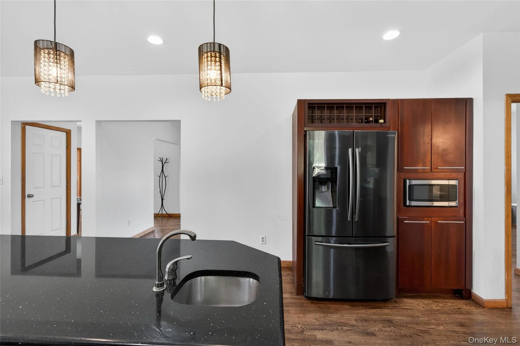 8 Alloway Crescent, Woodbury, NY, 5 Bedrooms Bedrooms, 11 Rooms Rooms,3 BathroomsBathrooms,Residential,For Rent,Alloway,0,1004118 8 Alloway Crescent, Woodbury, NY, 5 Bedrooms Bedrooms, 11 Rooms Rooms,3 BathroomsBathrooms,Residential,For Rent,Alloway,0,1004118