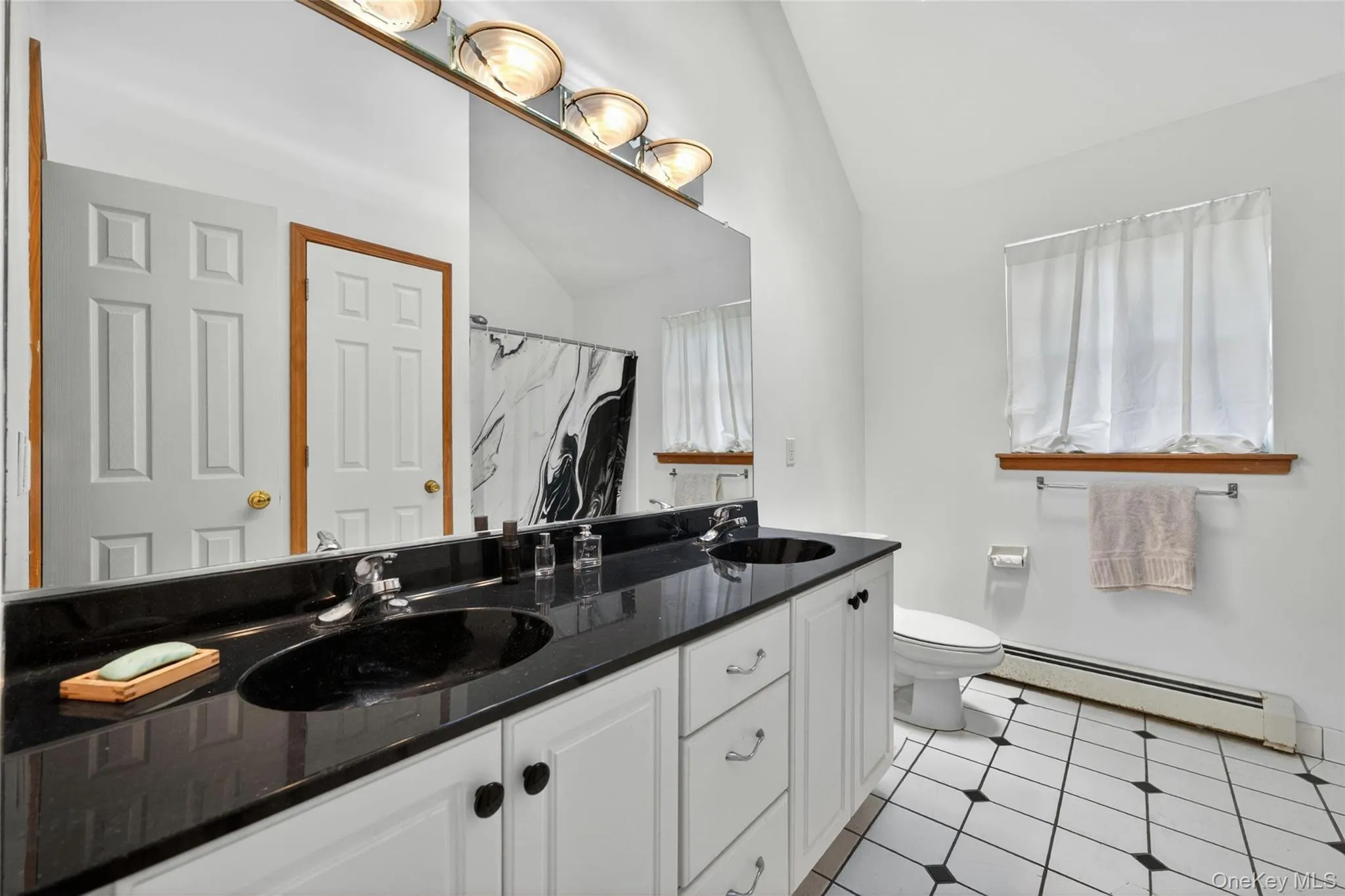 8 Alloway Crescent, Woodbury, NY, 5 Bedrooms Bedrooms, 11 Rooms Rooms,3 BathroomsBathrooms,Residential,For Rent,Alloway,0,1004118 8 Alloway Crescent, Woodbury, NY, 5 Bedrooms Bedrooms, 11 Rooms Rooms,3 BathroomsBathrooms,Residential,For Rent,Alloway,0,1004118
