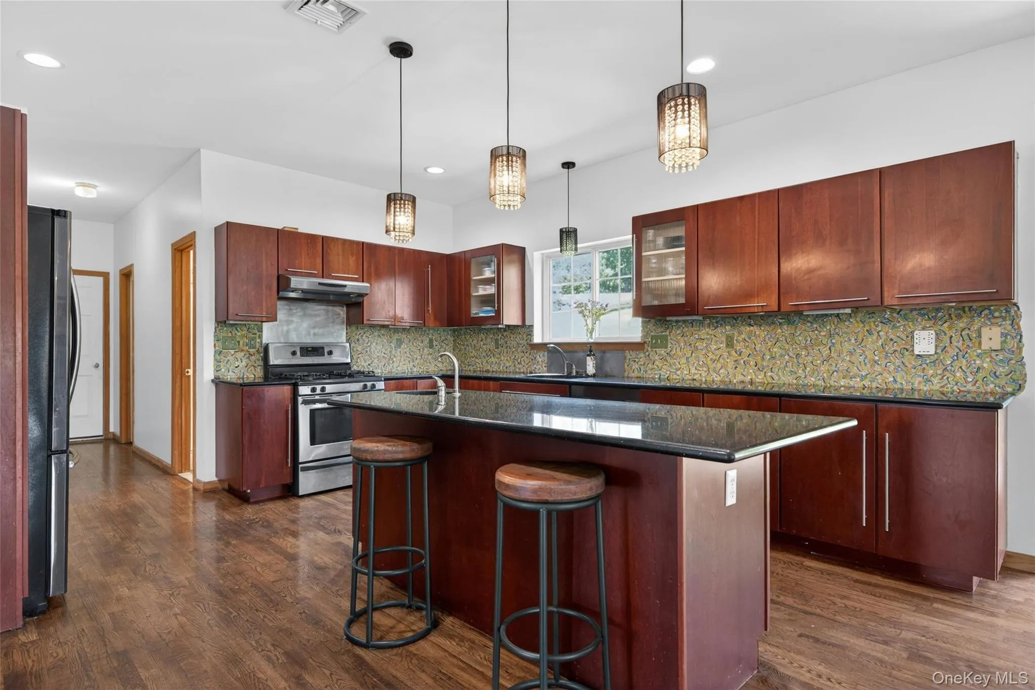 8 Alloway Crescent, Woodbury, NY, 5 Bedrooms Bedrooms, 11 Rooms Rooms,3 BathroomsBathrooms,Residential,For Rent,Alloway,0,1004118 8 Alloway Crescent, Woodbury, NY, 5 Bedrooms Bedrooms, 11 Rooms Rooms,3 BathroomsBathrooms,Residential,For Rent,Alloway,0,1004118